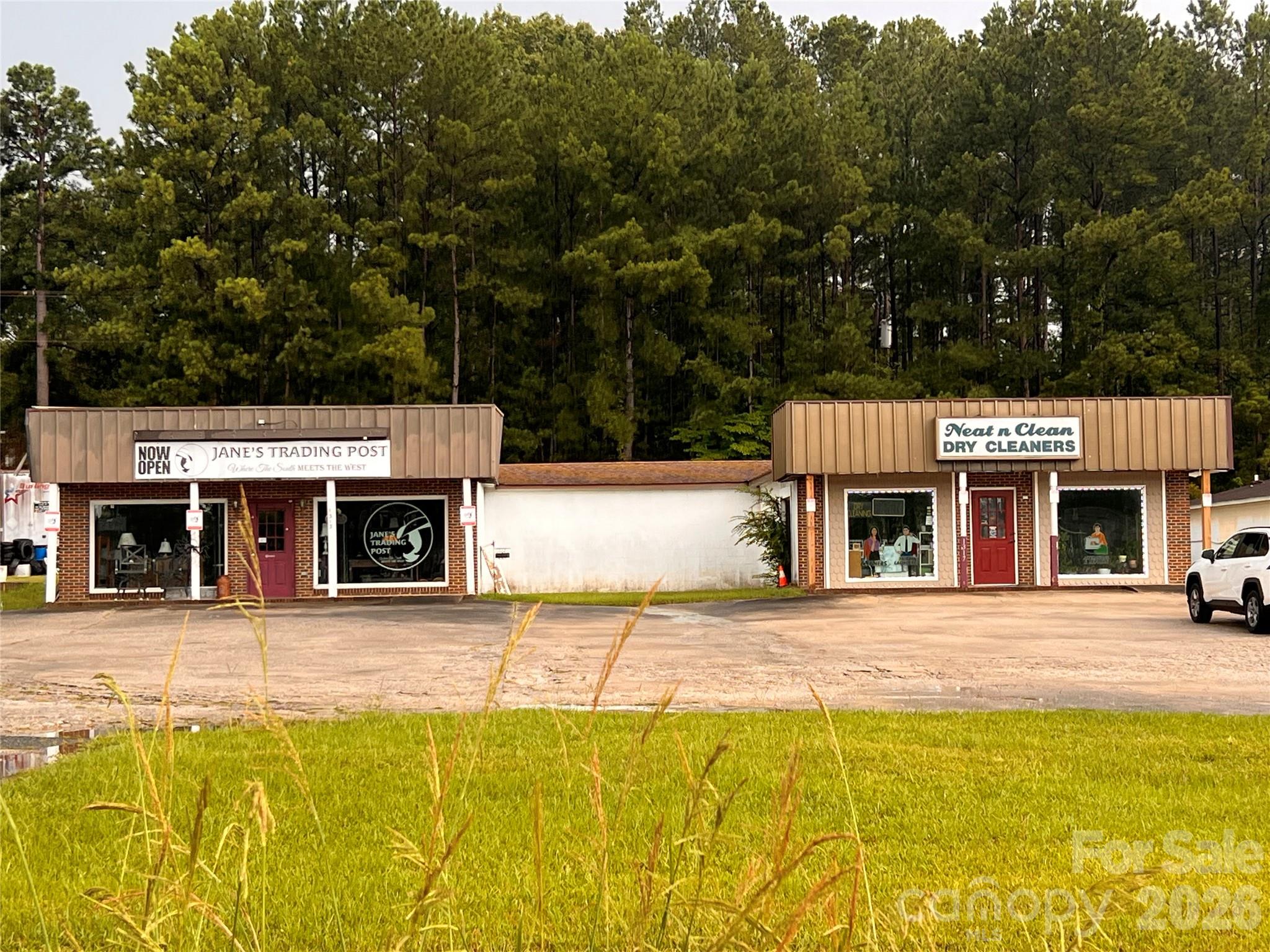 Retail at 1313, 1317 Hwy 9 ByPass W, Lancaster, photo 4 of 12