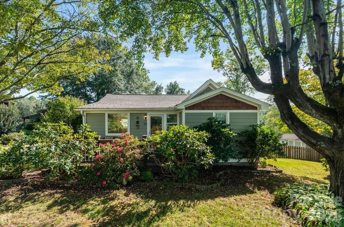 94 Pressley Avenue