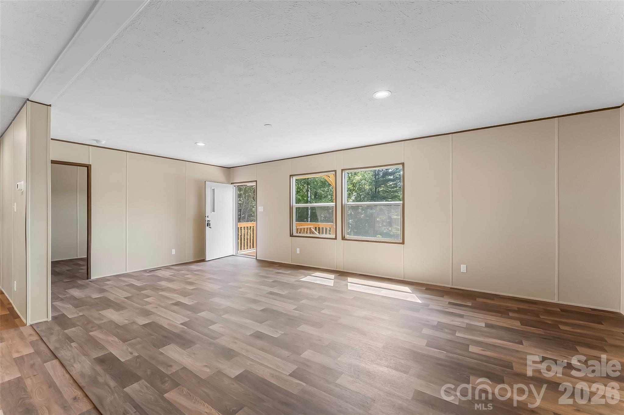 Single Family Residence at 162 Ada Way, Hendersonville, photo 5 of 24