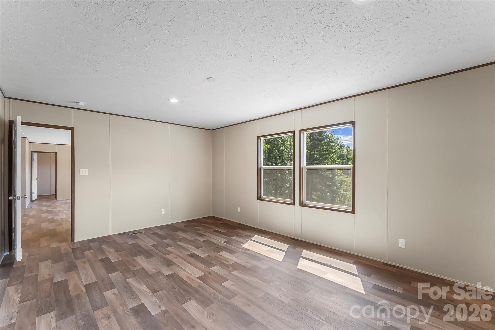 Single Family Residence at 162 Ada Way, Hendersonville, photo 17 of 24