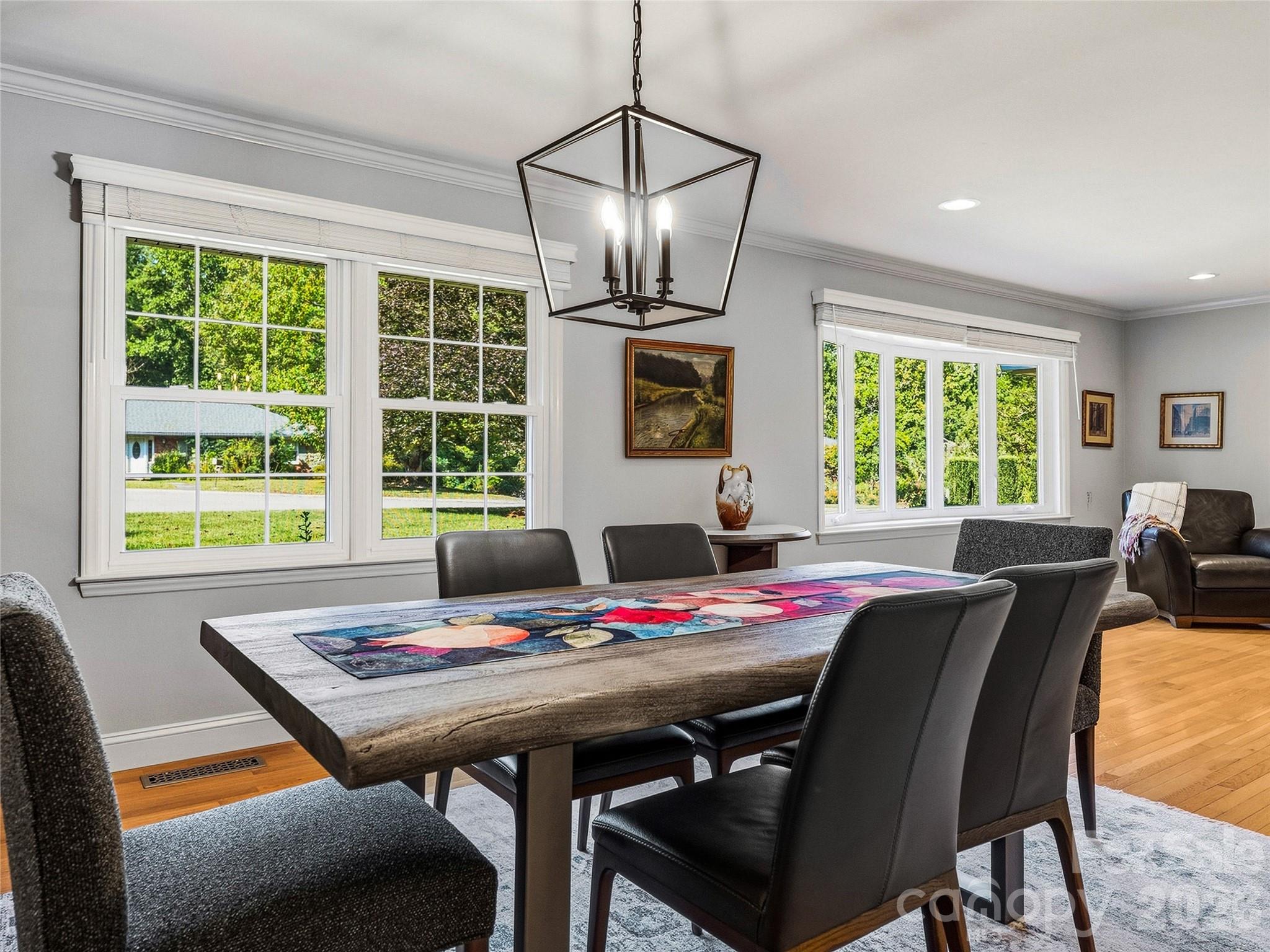 Single Family Residence at 531 Bluebird Ridge, Asheville, photo 10 of 37