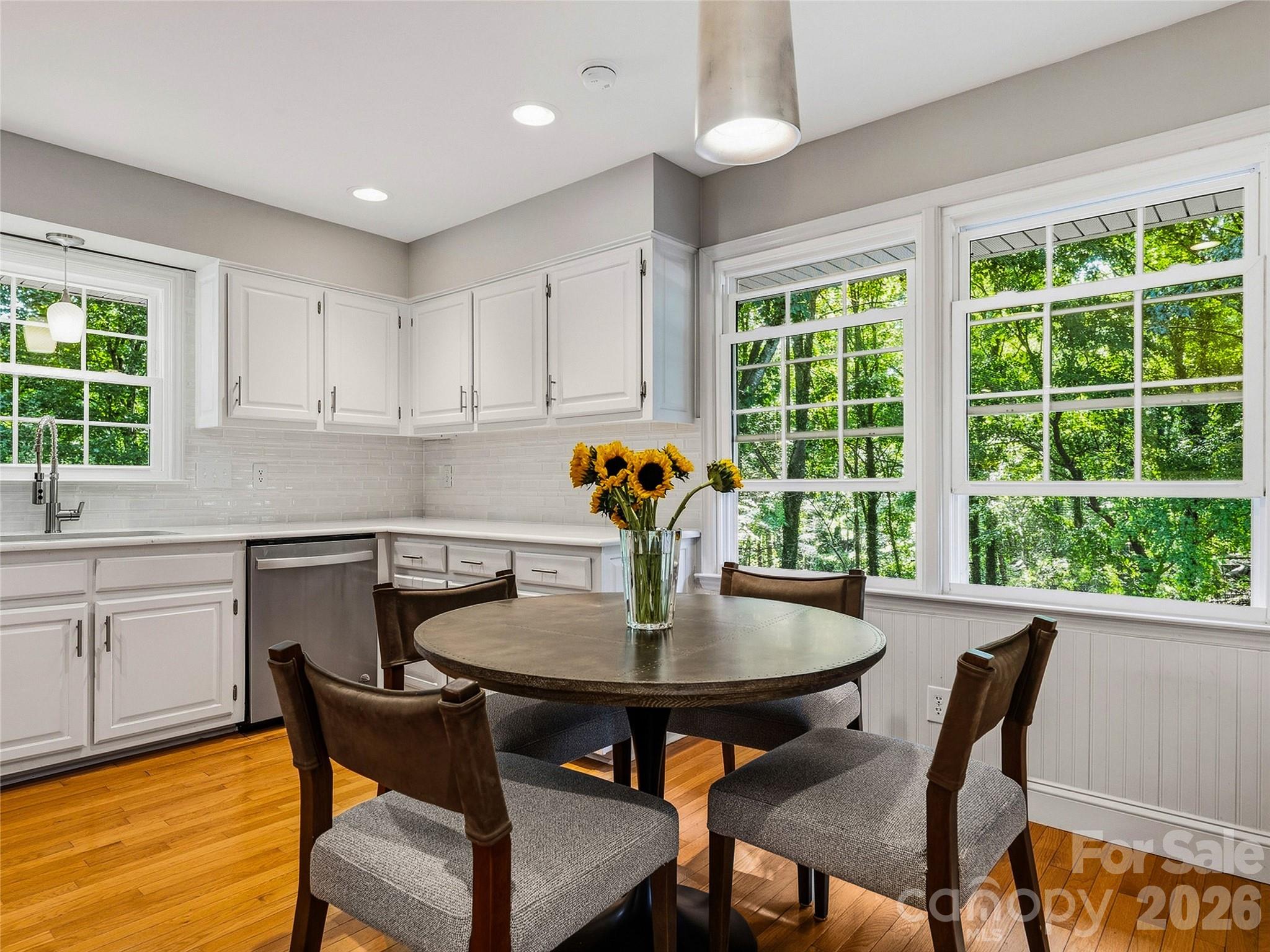 Eat in kitchen. - 531 Bluebird Ridge, Asheville