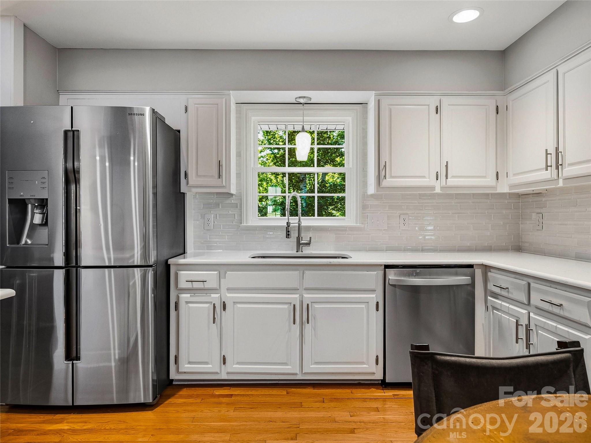 Single Family Residence at 531 Bluebird Ridge, Asheville, photo 15 of 37