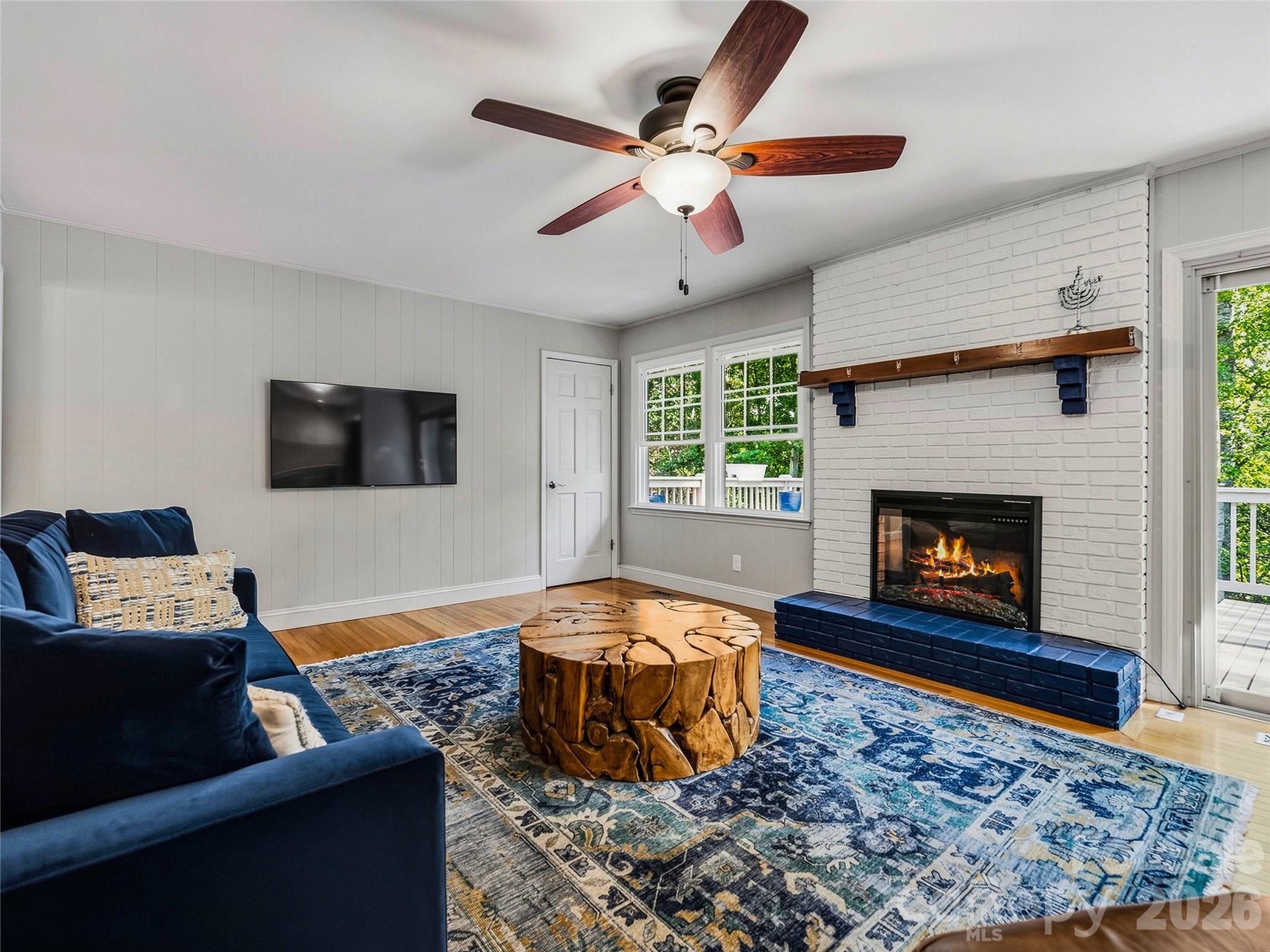 Single Family Residence at 531 Bluebird Ridge, Asheville, photo 19 of 37