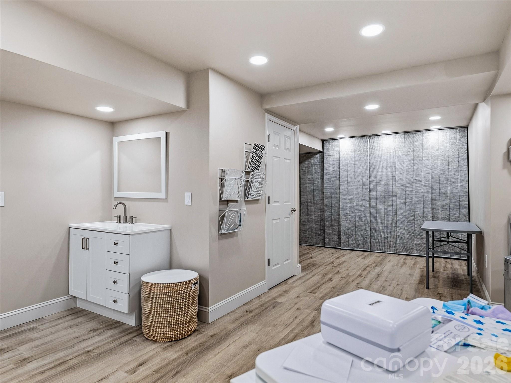 Flex space vanity. - 531 Bluebird Ridge, Asheville