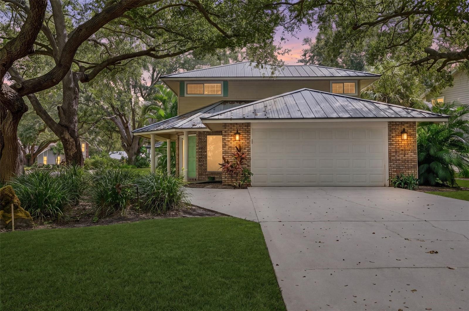 6812 ARBOR OAKS DR