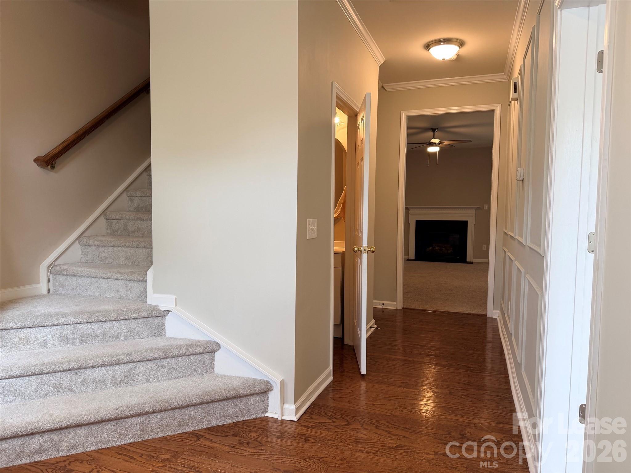 Single Family Residence at 7800 Antique Circle, Waxhaw, photo 2 of 26