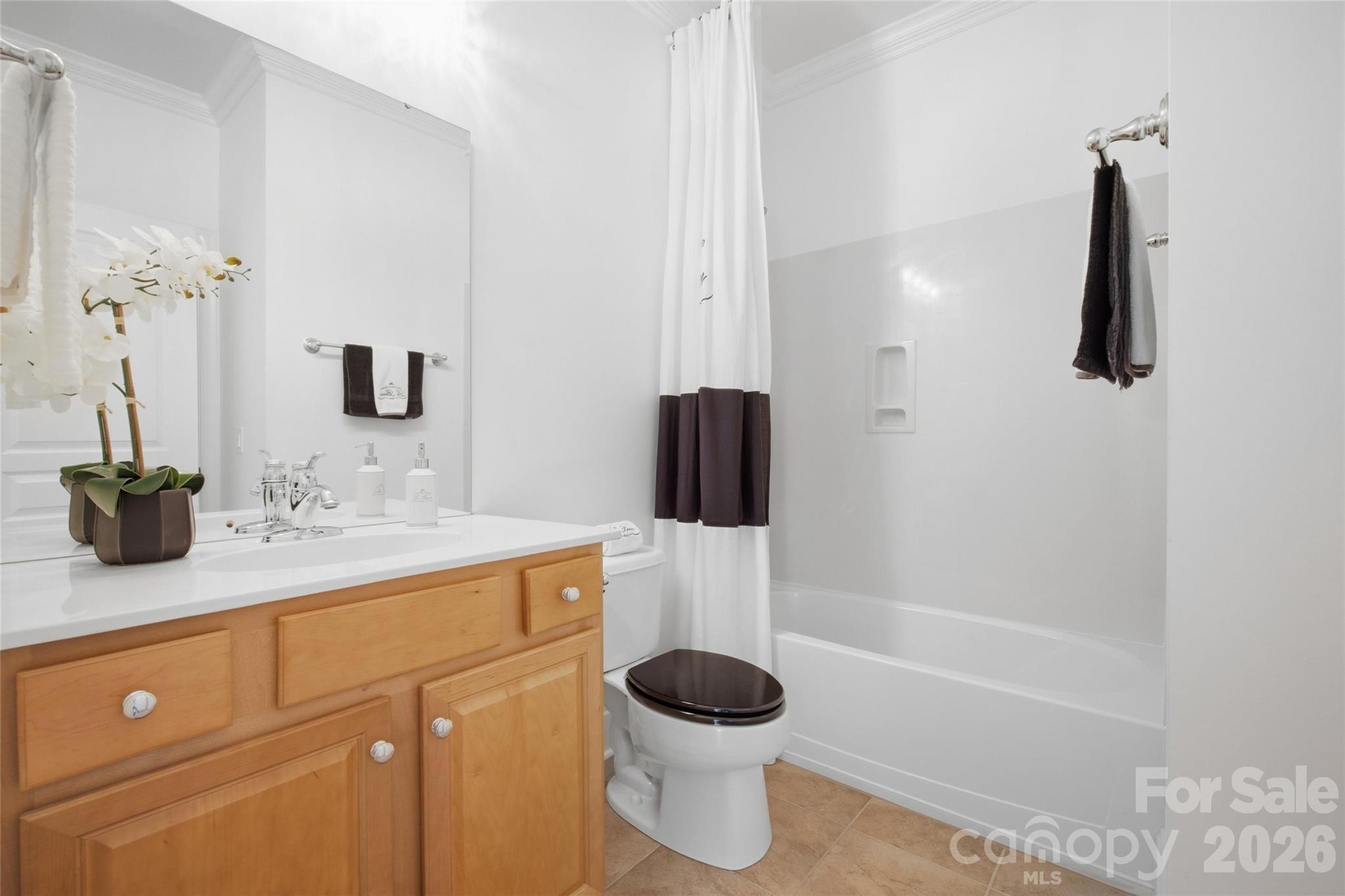 full bathroom on main floor adjacent to the bedroom - 5134 Cressingham Drive, Indian Land