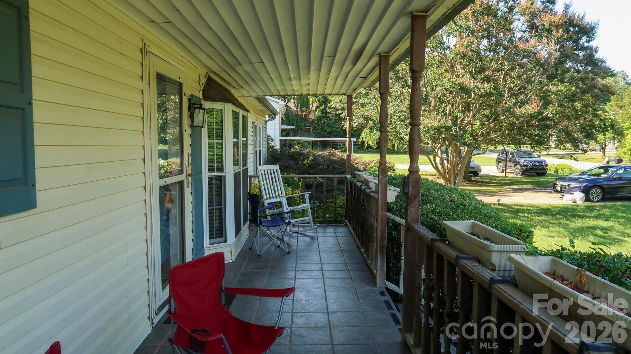 Single Family Residence at 114 Tamer Road, Mooresville, photo 4 of 23