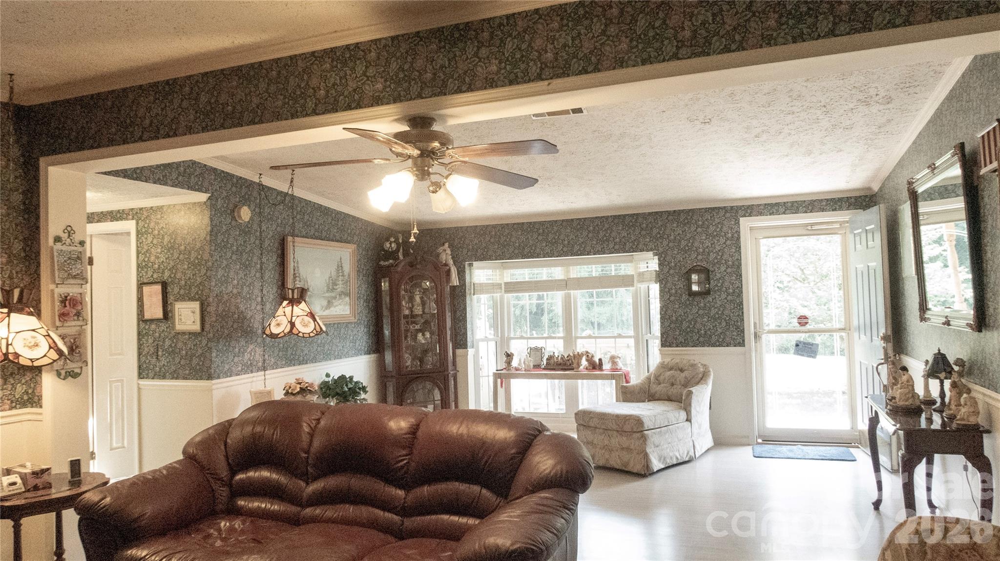 Single Family Residence at 114 Tamer Road, Mooresville, photo 6 of 23