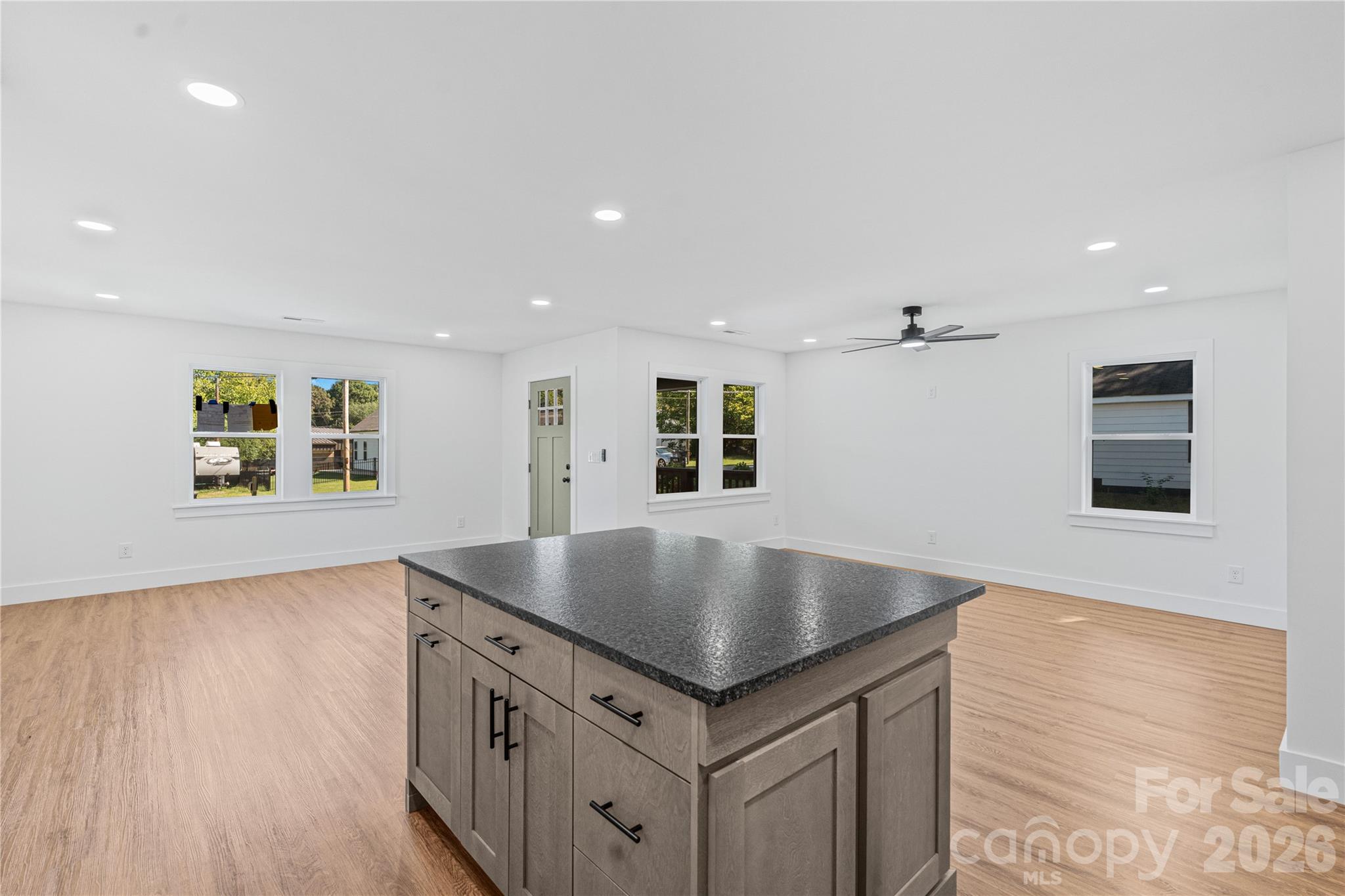 Single Family Residence at 1407 Birch Street, Kannapolis, photo 9 of 31