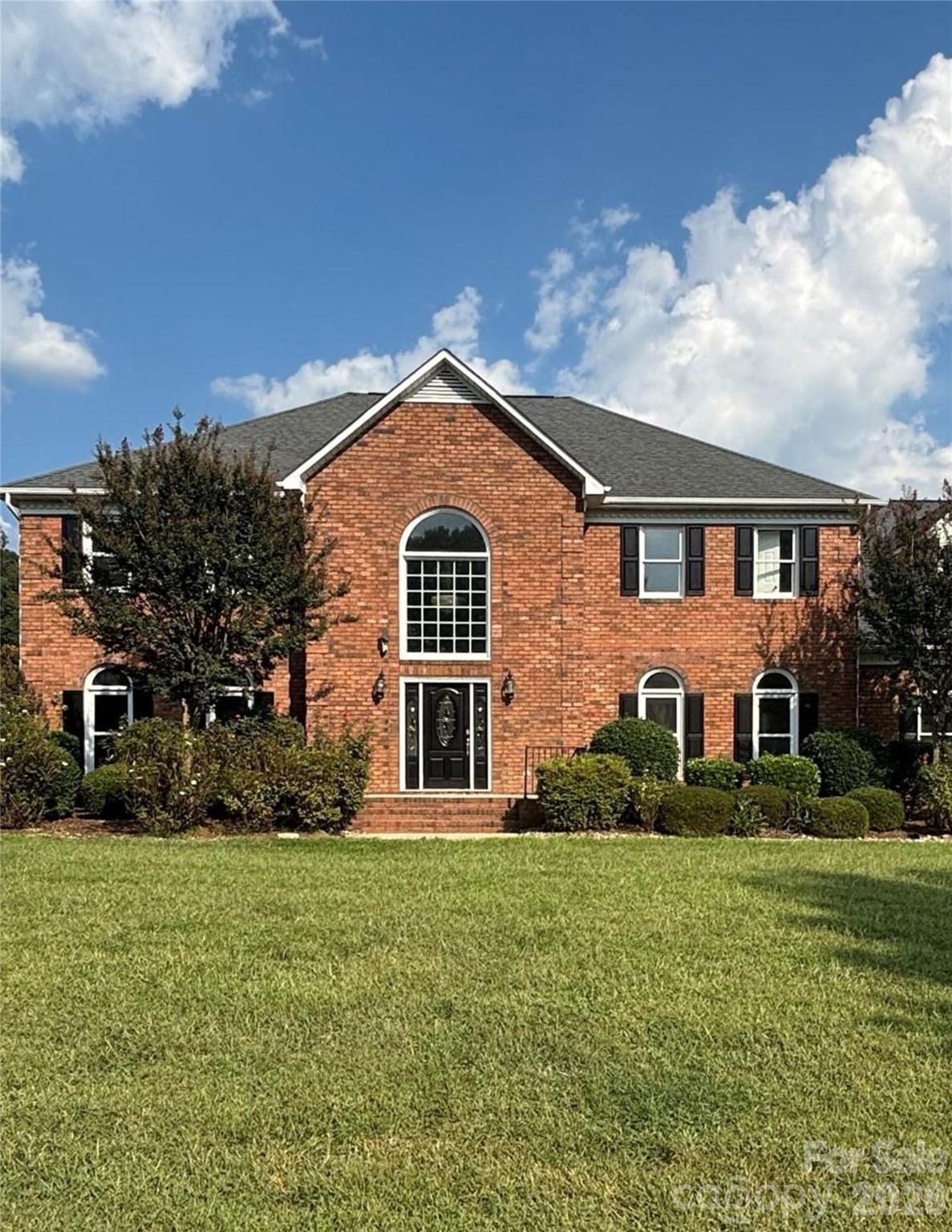 1001 DownPatrick Lane NW