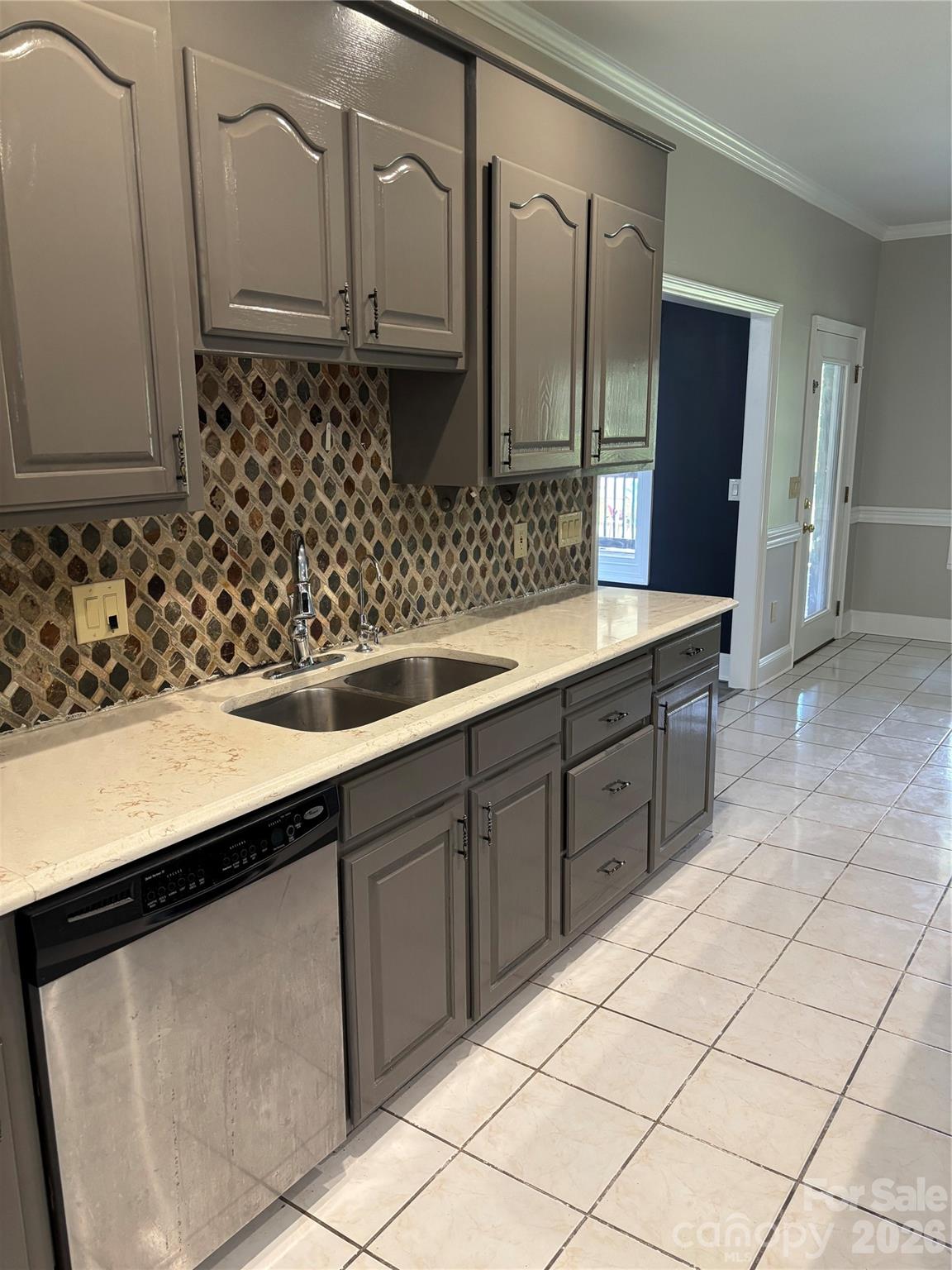 Single Family Residence at 1001 DownPatrick Lane NW, Concord, photo 12 of 39