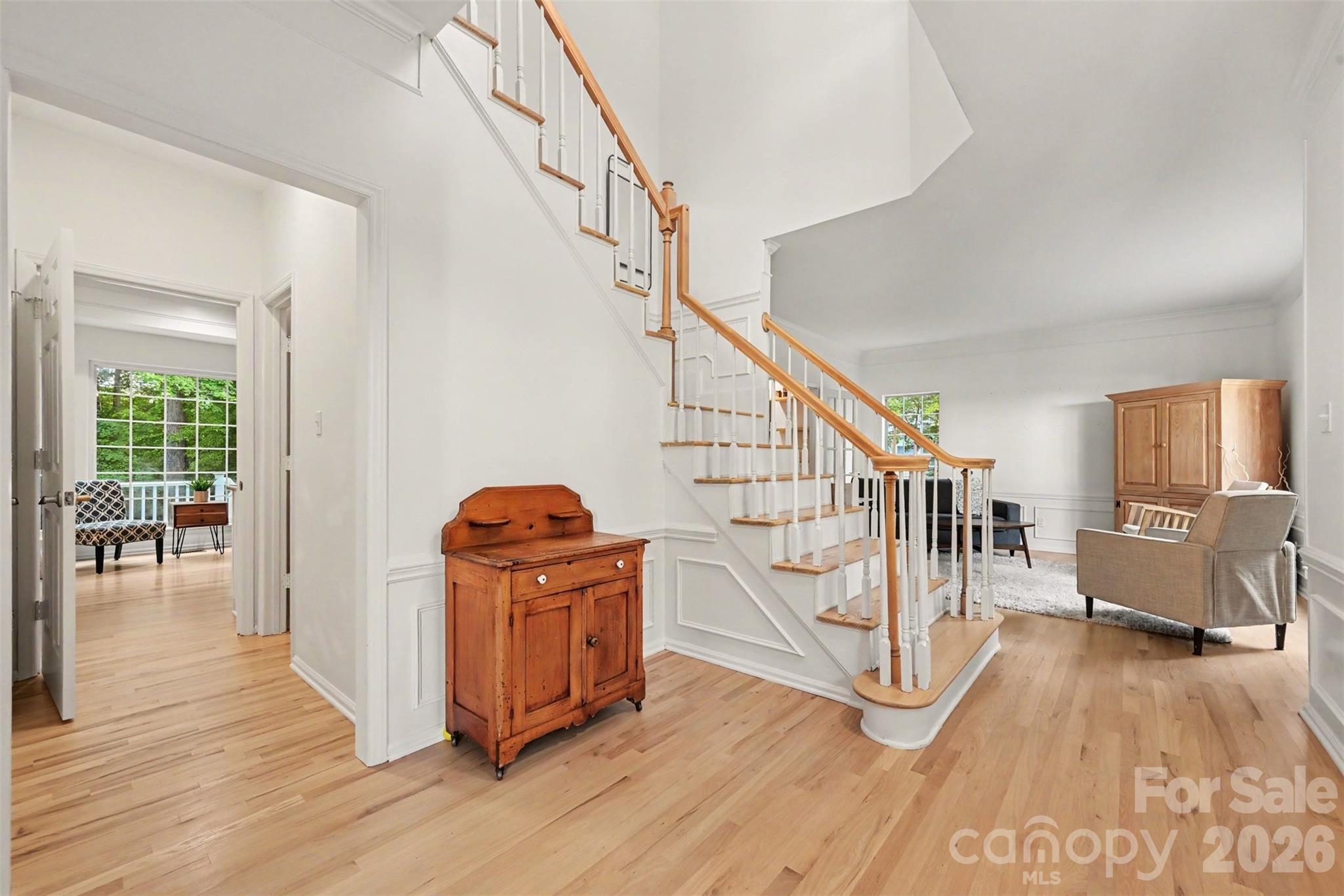 Single Family Residence at 3524 Crescent Knoll Drive, Matthews, photo 5 of 37