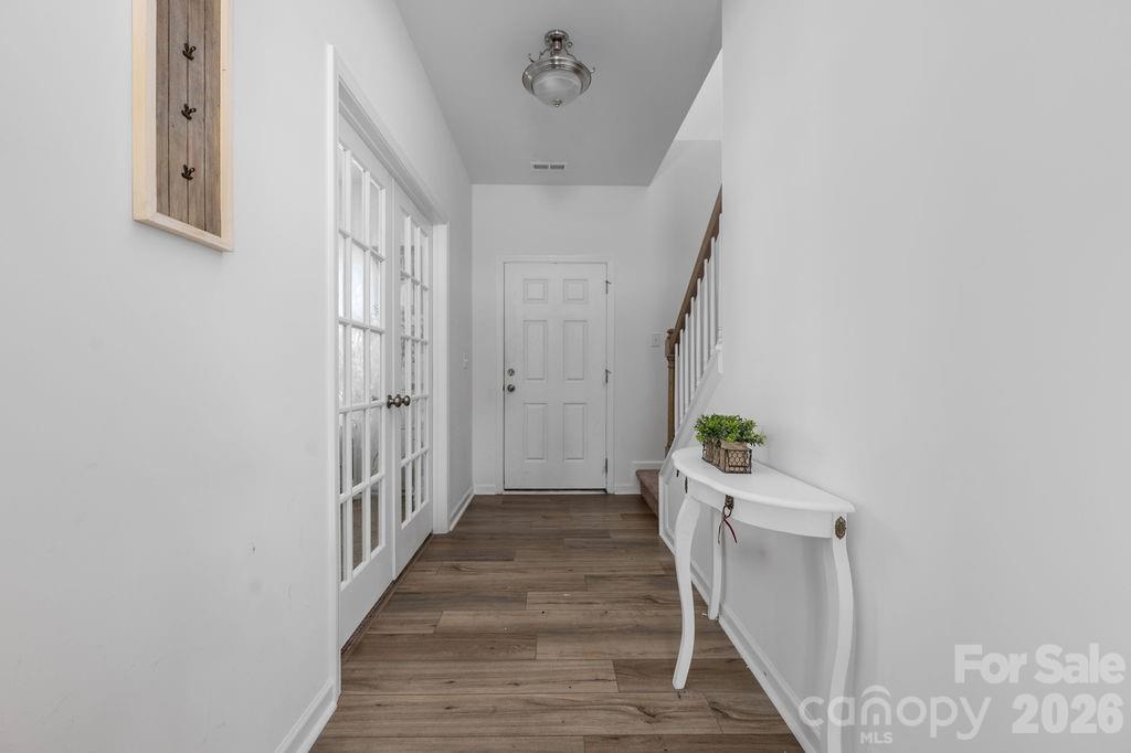 Single Family Residence at 2624 Clipper Court NW, Concord, photo 5 of 39