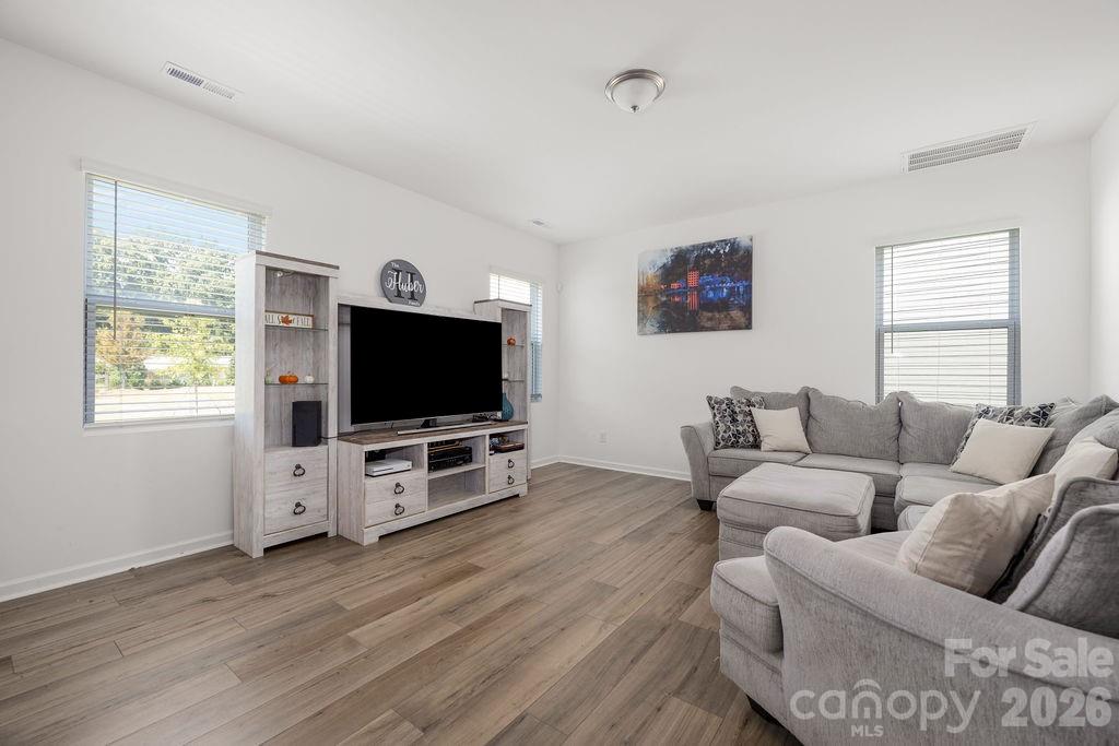 Single Family Residence at 2624 Clipper Court NW, Concord, photo 9 of 39