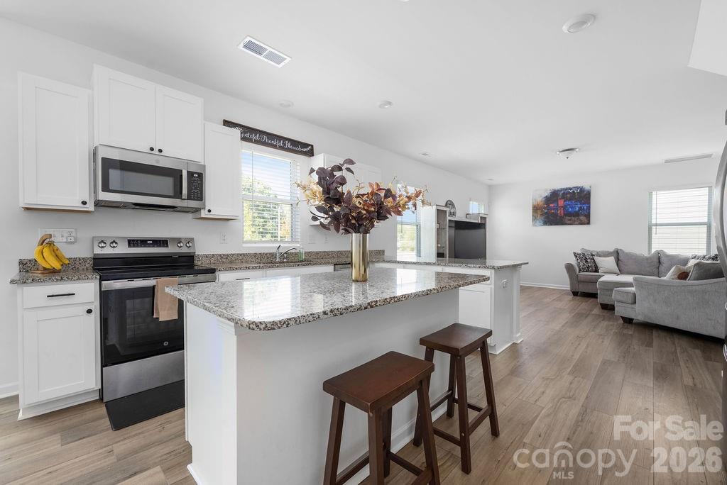 Single Family Residence at 2624 Clipper Court NW, Concord, photo 12 of 39