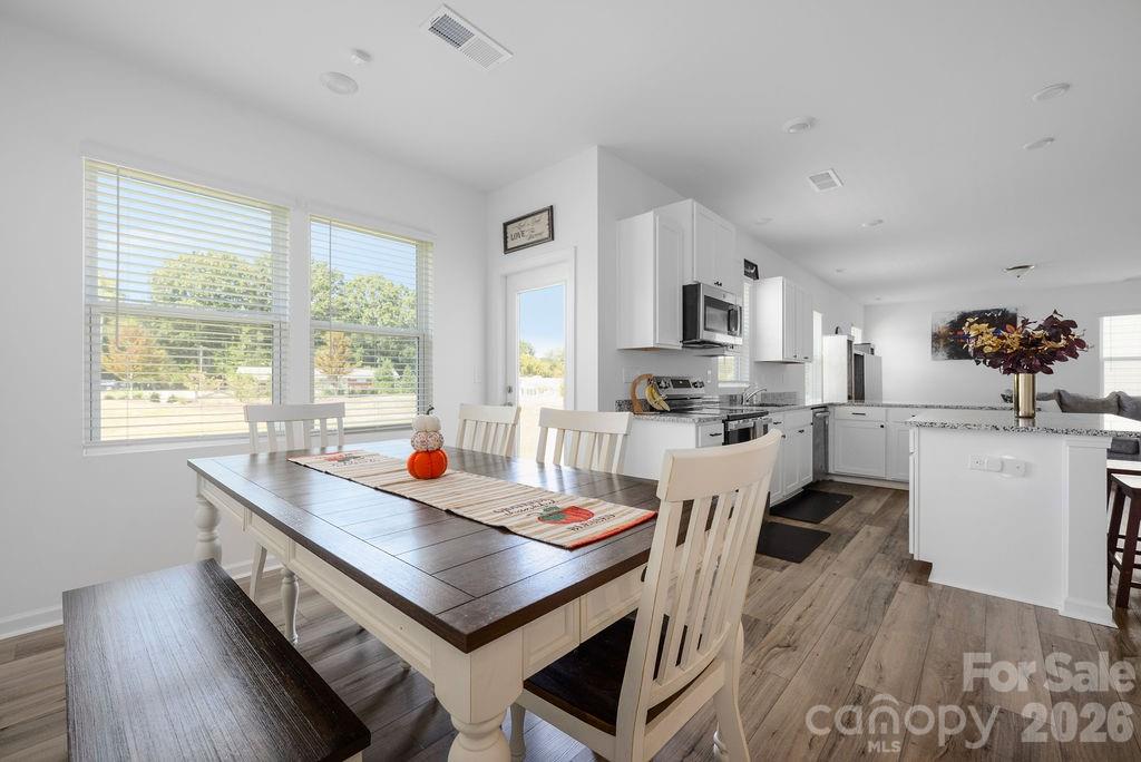 Single Family Residence at 2624 Clipper Court NW, Concord, photo 16 of 39