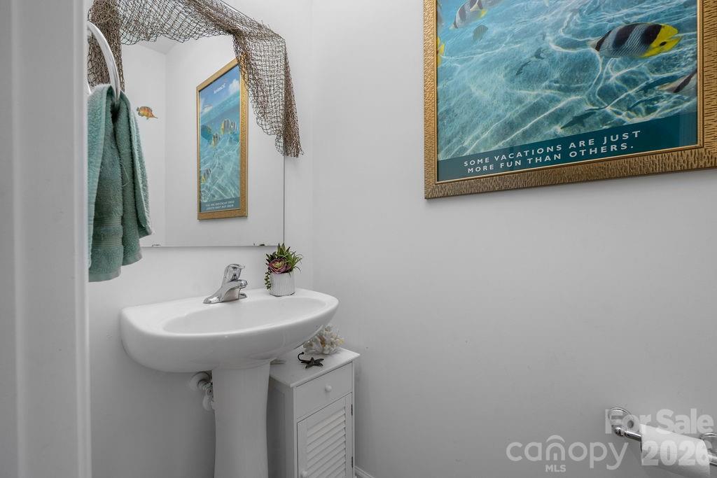 Single Family Residence at 2624 Clipper Court NW, Concord, photo 19 of 39