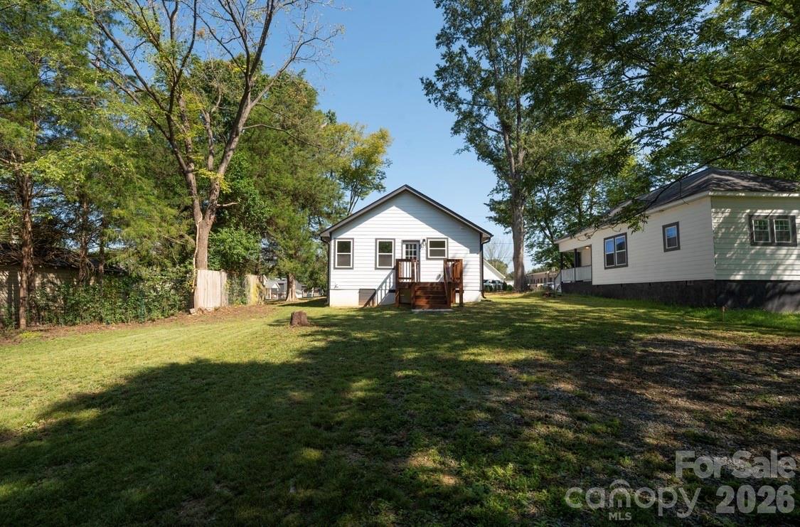 Single Family Residence at 1407 Birch Street, Kannapolis, photo 28 of 31
