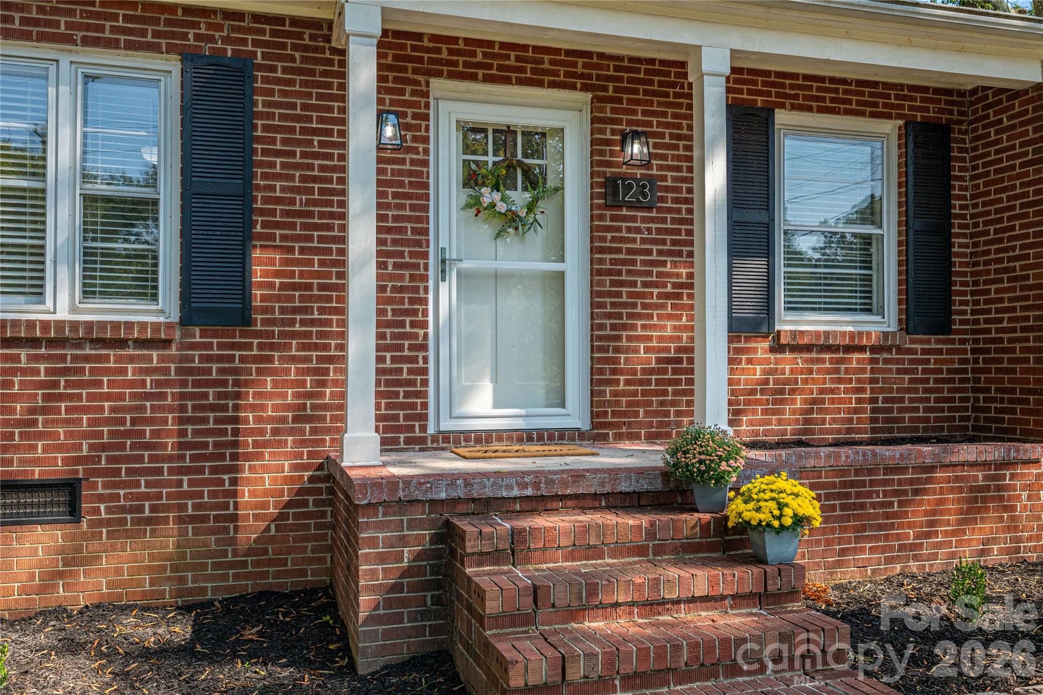 Single Family Residence at 123 E Dixon Street, Lincolnton, photo 6 of 32