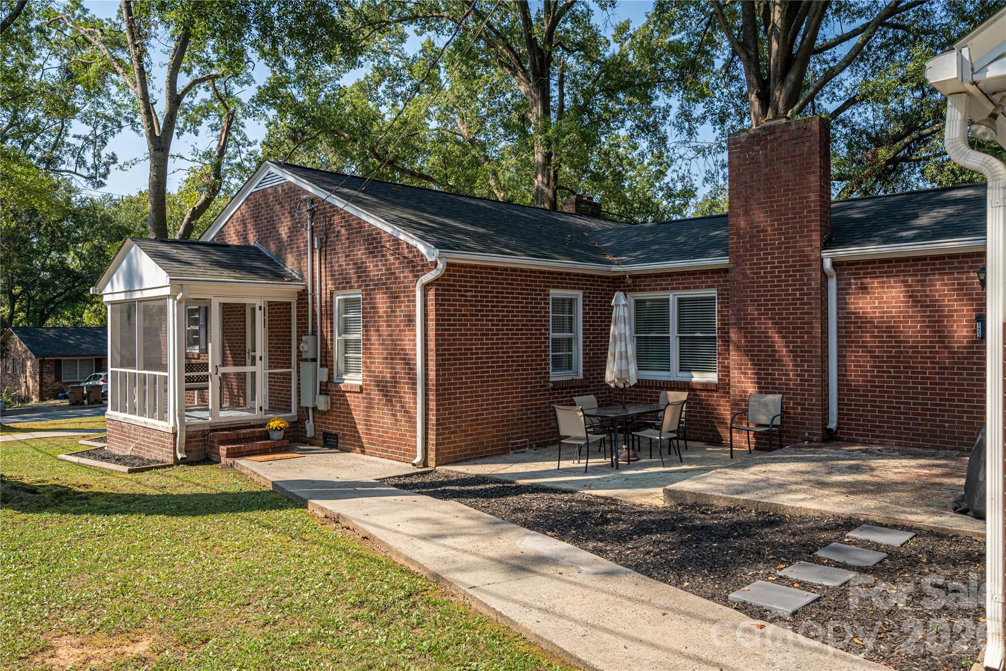 Single Family Residence at 123 E Dixon Street, Lincolnton, photo 11 of 32