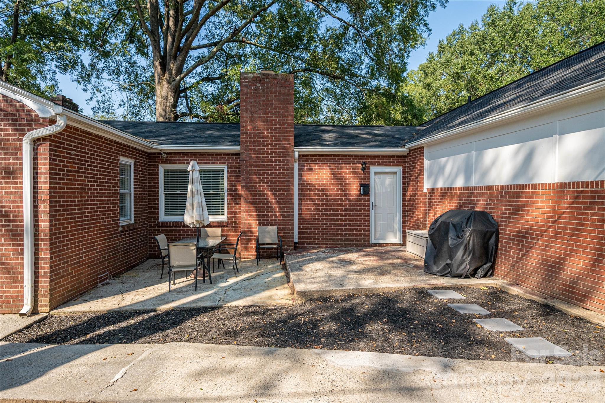 Single Family Residence at 123 E Dixon Street, Lincolnton, photo 12 of 32