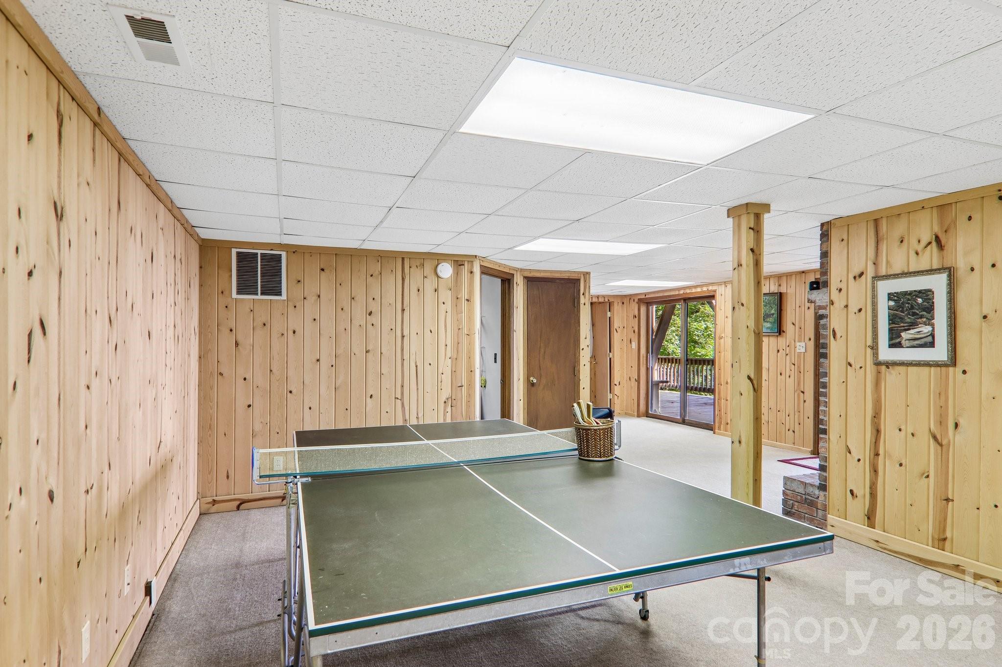 Great Game Room - 459 Lookout Drive, Mars Hill