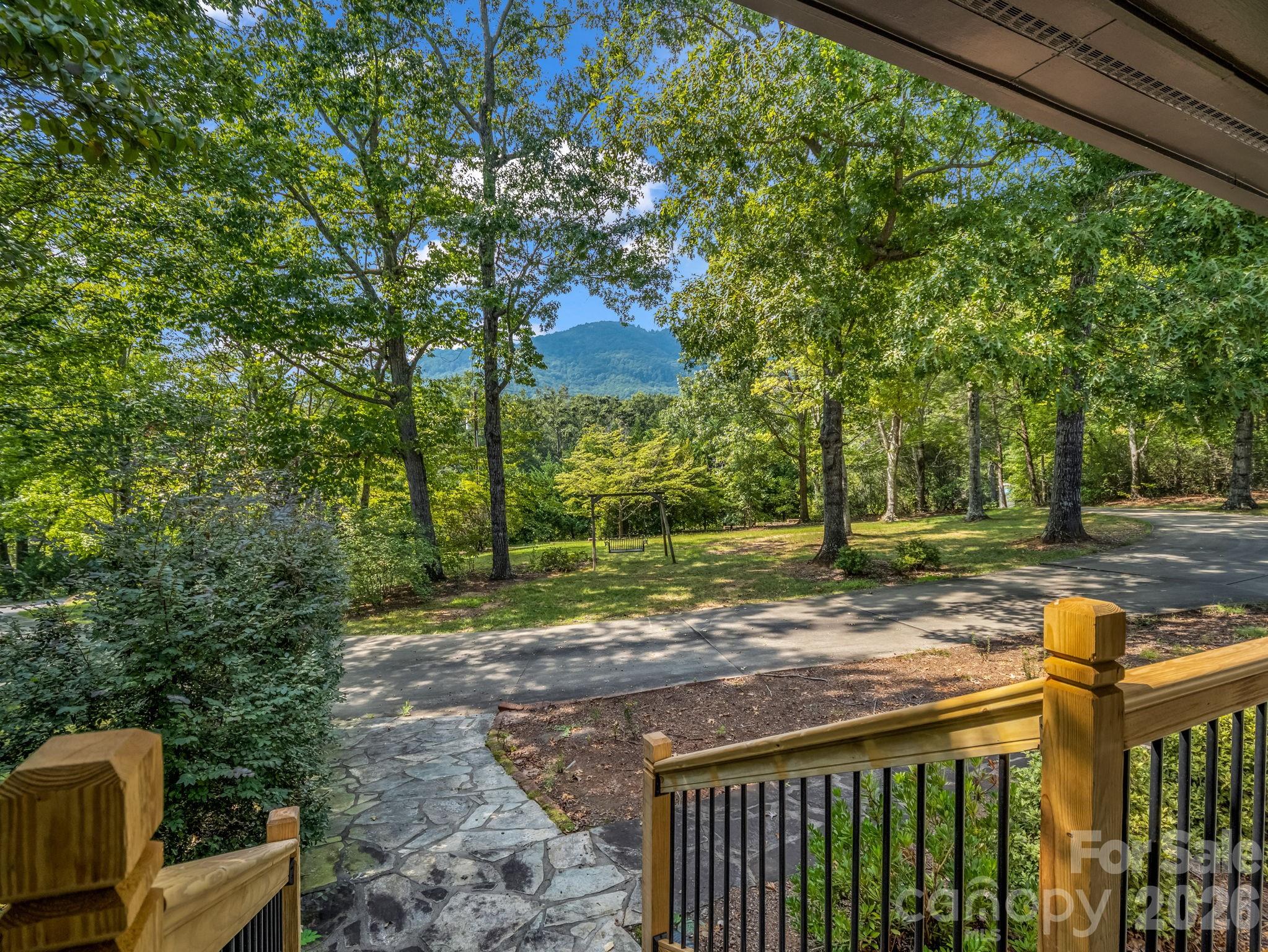 Front porch view - 215 Hillcrest Drive, Columbus