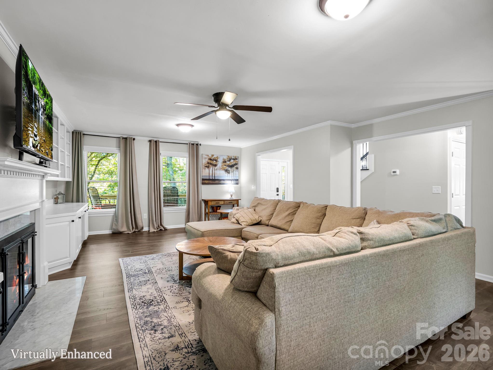Single Family Residence at 215 Hillcrest Drive, Columbus, photo 16 of 48