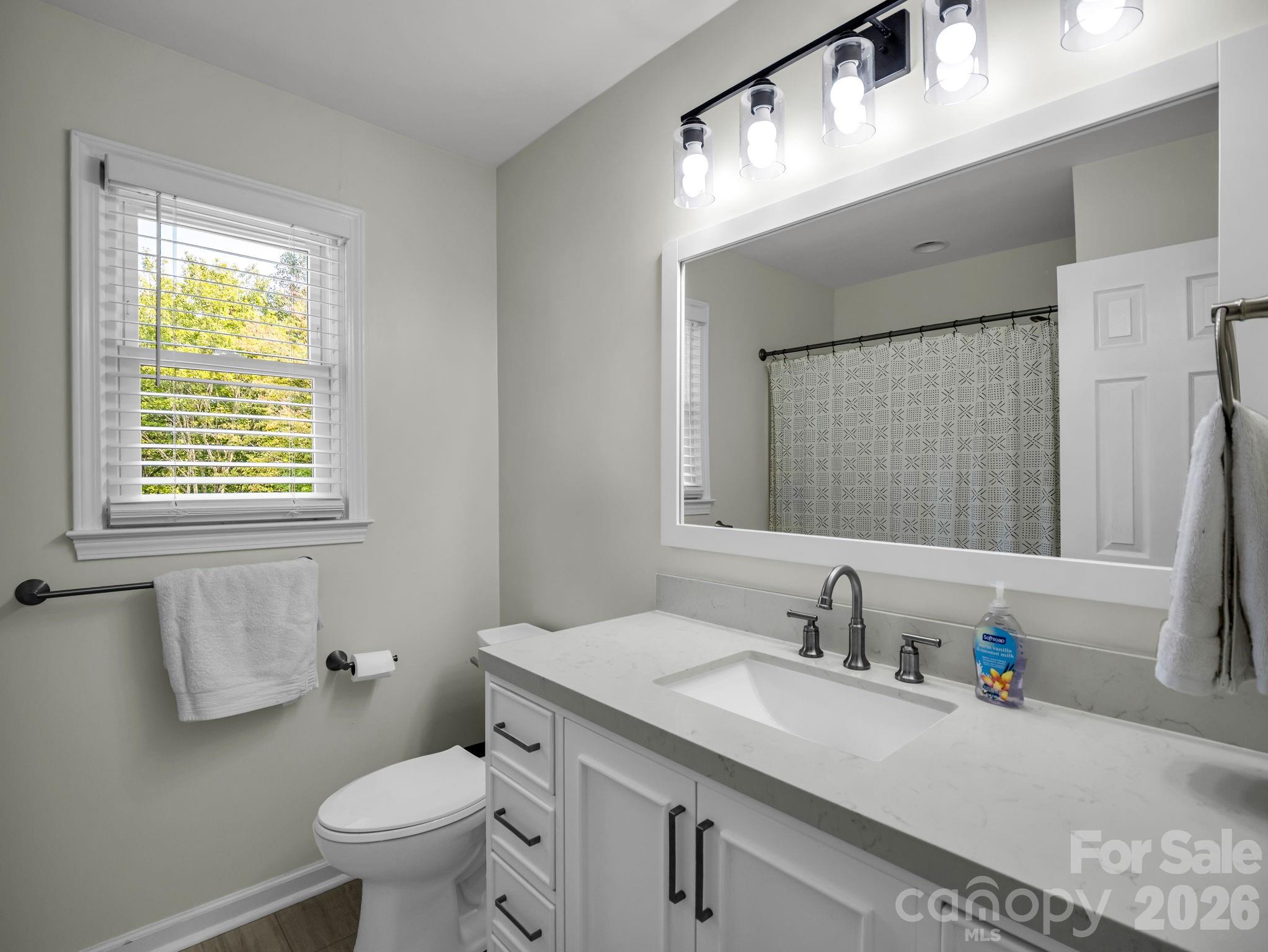2nd full bath upstairs - 215 Hillcrest Drive, Columbus