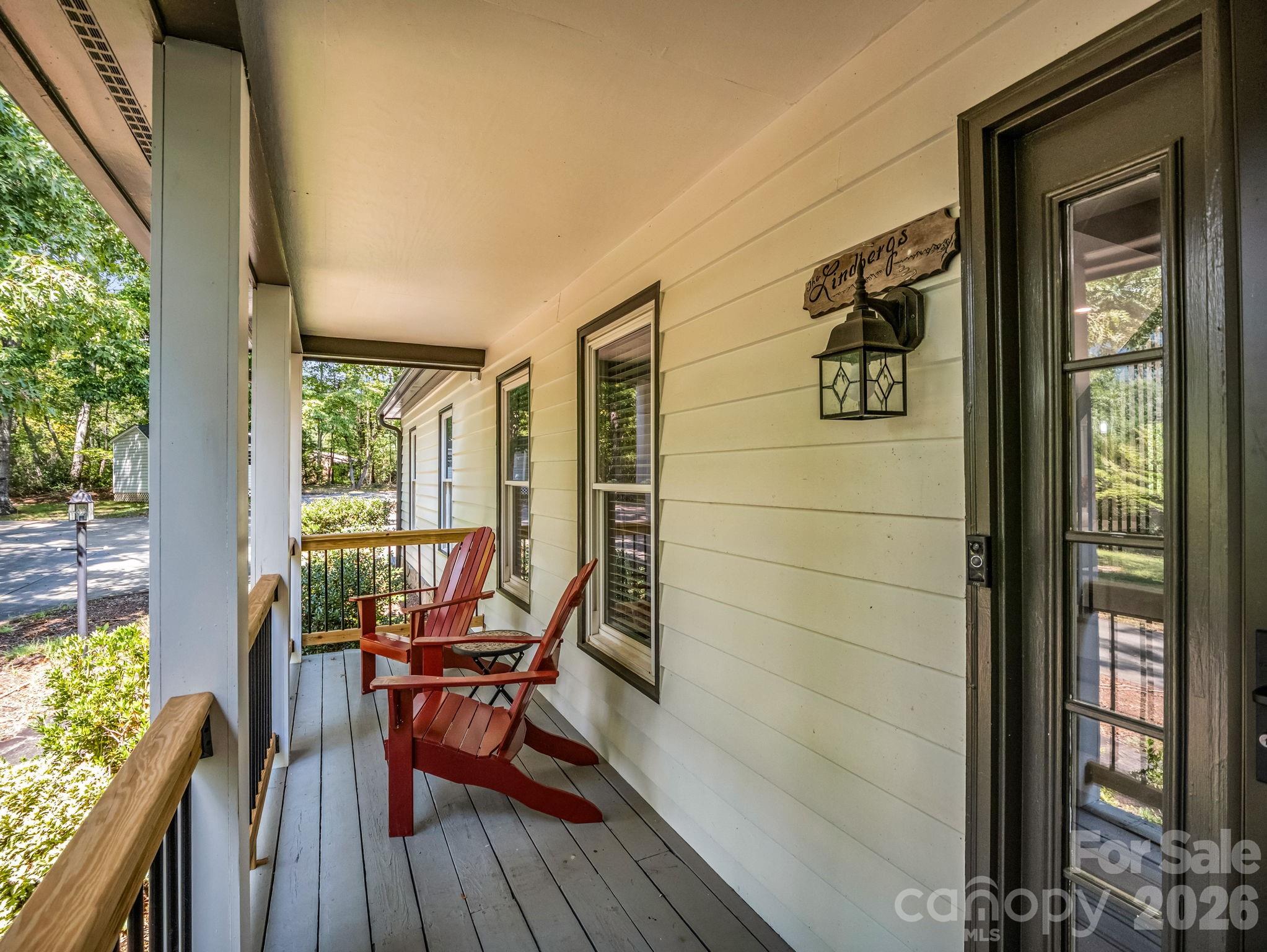 Relax and enjoy nature - 215 Hillcrest Drive, Columbus