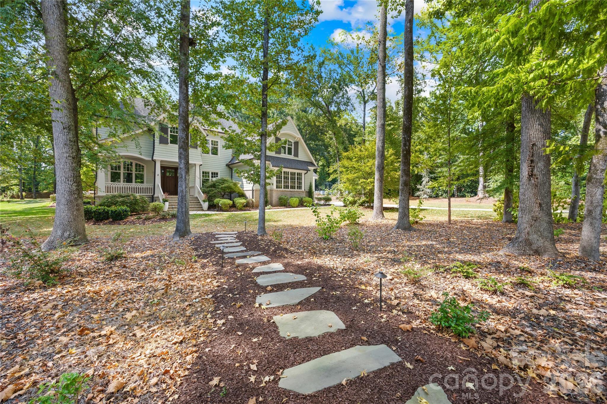 Single Family Residence at 1110 Reamoor Drive, Waxhaw, photo 2 of 46