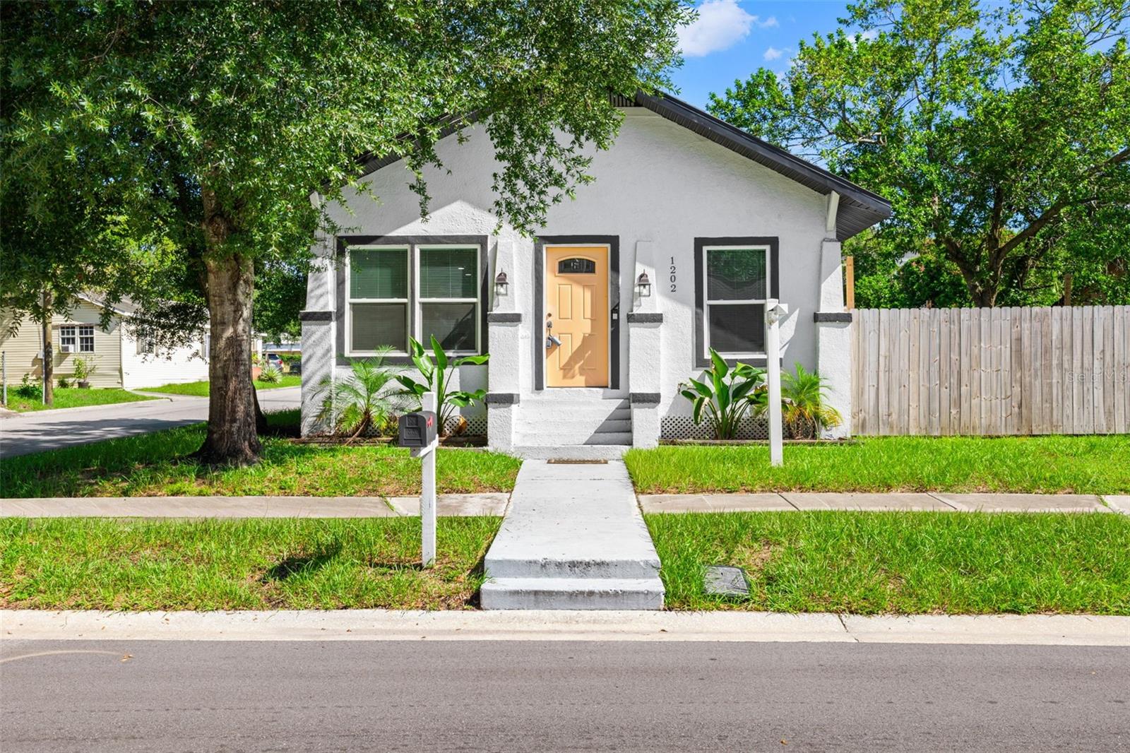 1202 E 32ND AVE