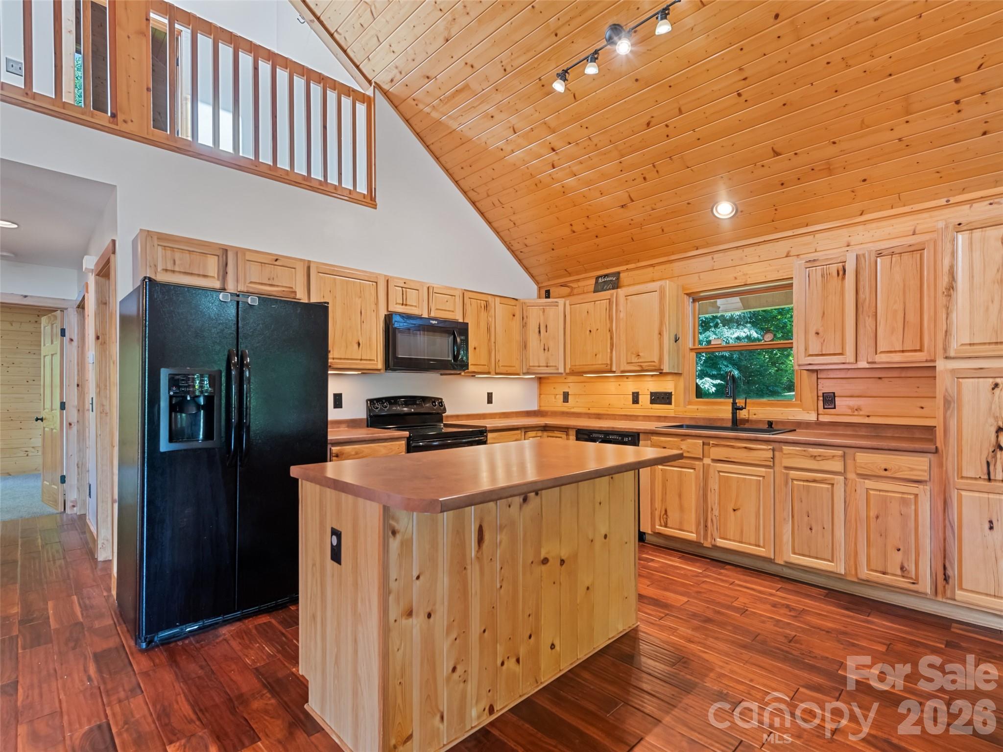 Cook and entertain in the kitchen with this open floor plan - 51 Stony Pond Lane, Canton