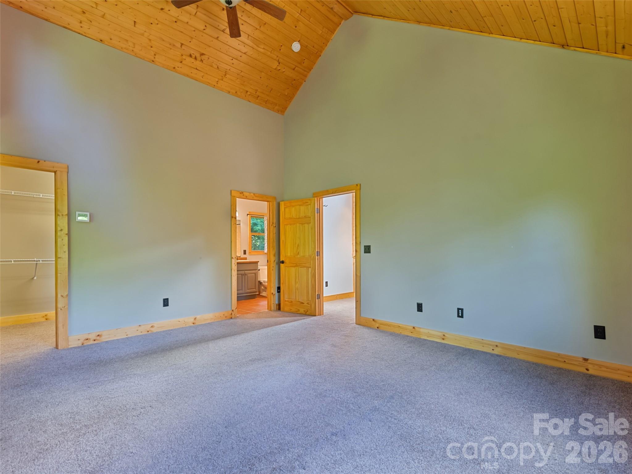 Primary suite upstairs with vaulted ceilings and Juliet deck - 51 Stony Pond Lane, Canton