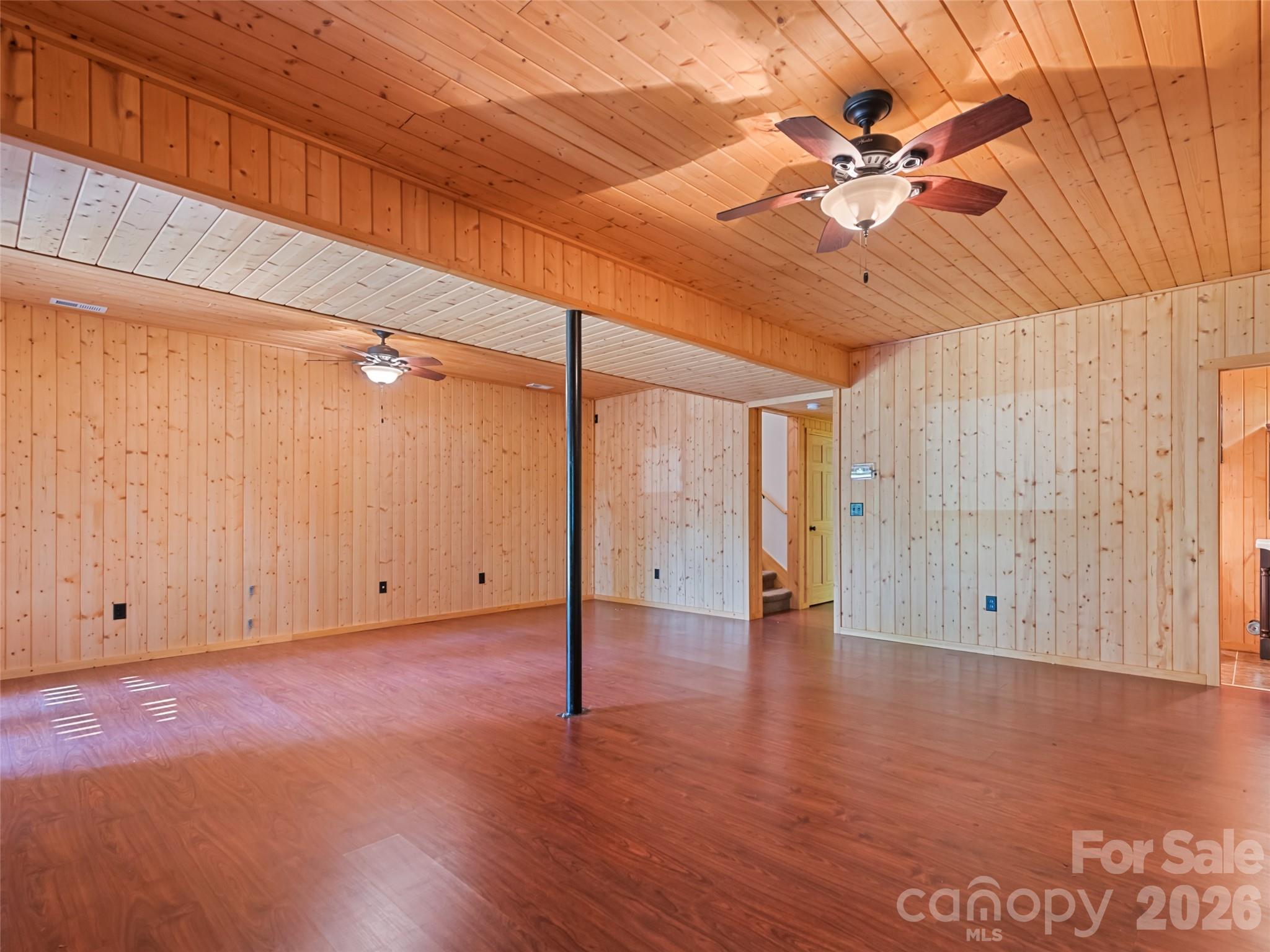 Downstairs den for all your relaxing and entertaining needs - 51 Stony Pond Lane, Canton