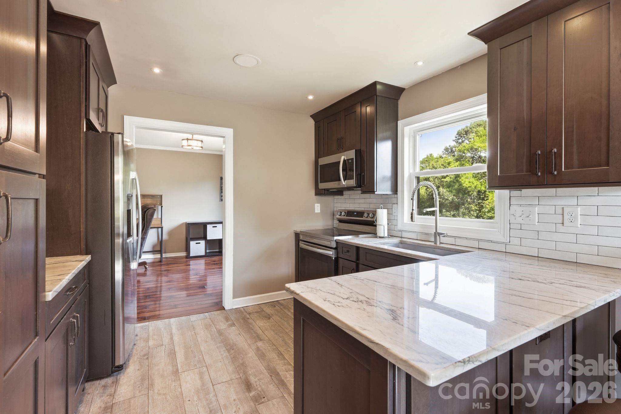 Single Family Residence at 12632 Sulgrave Drive, Huntersville, photo 15 of 43