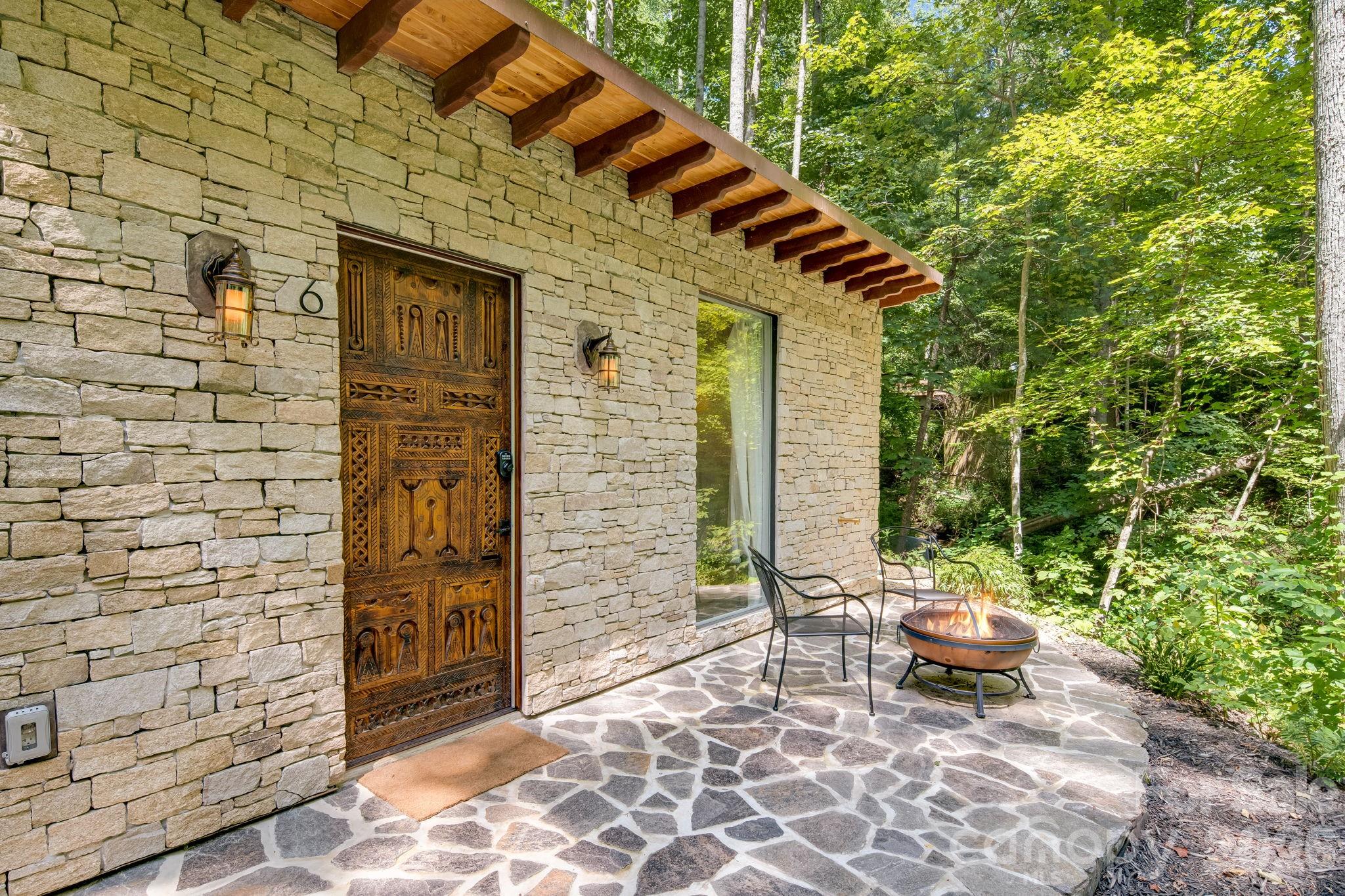 Portfolio at 6 and 8 Azura Gdns None, Weaverville, photo 2 of 14