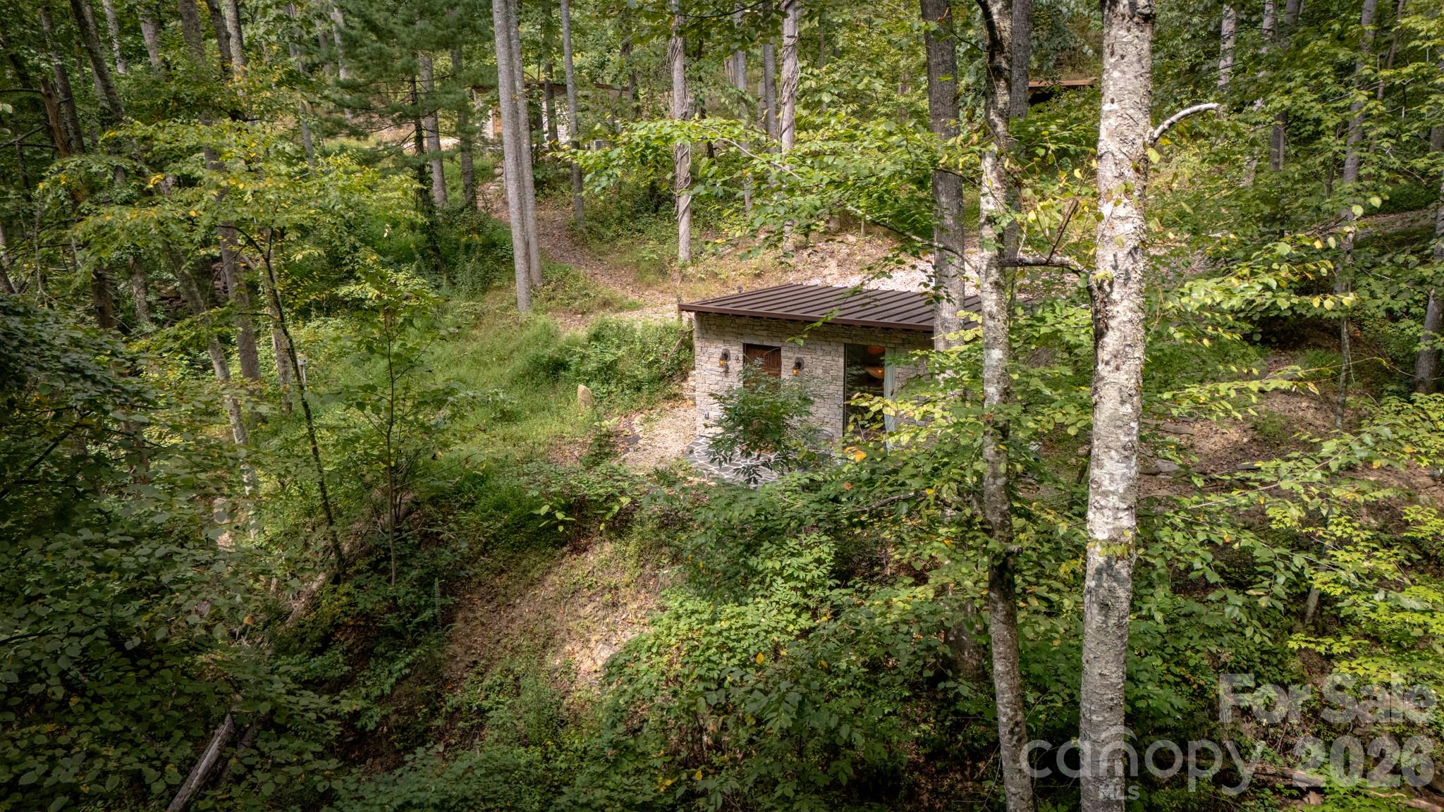 Portfolio at 6 and 8 Azura Gdns None, Weaverville, photo 4 of 14