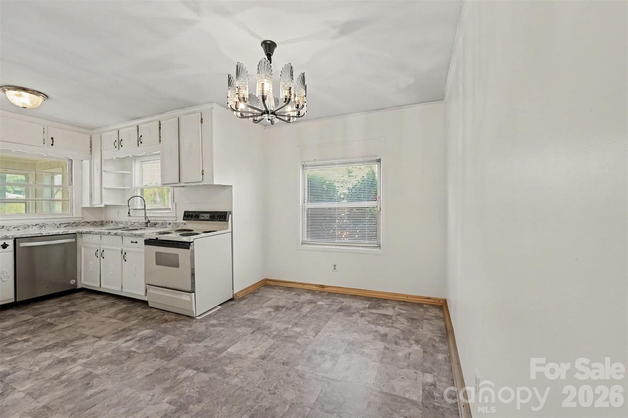 Single Family Residence at 4412 Reidsville Road, Winston Salem, photo 6 of 28
