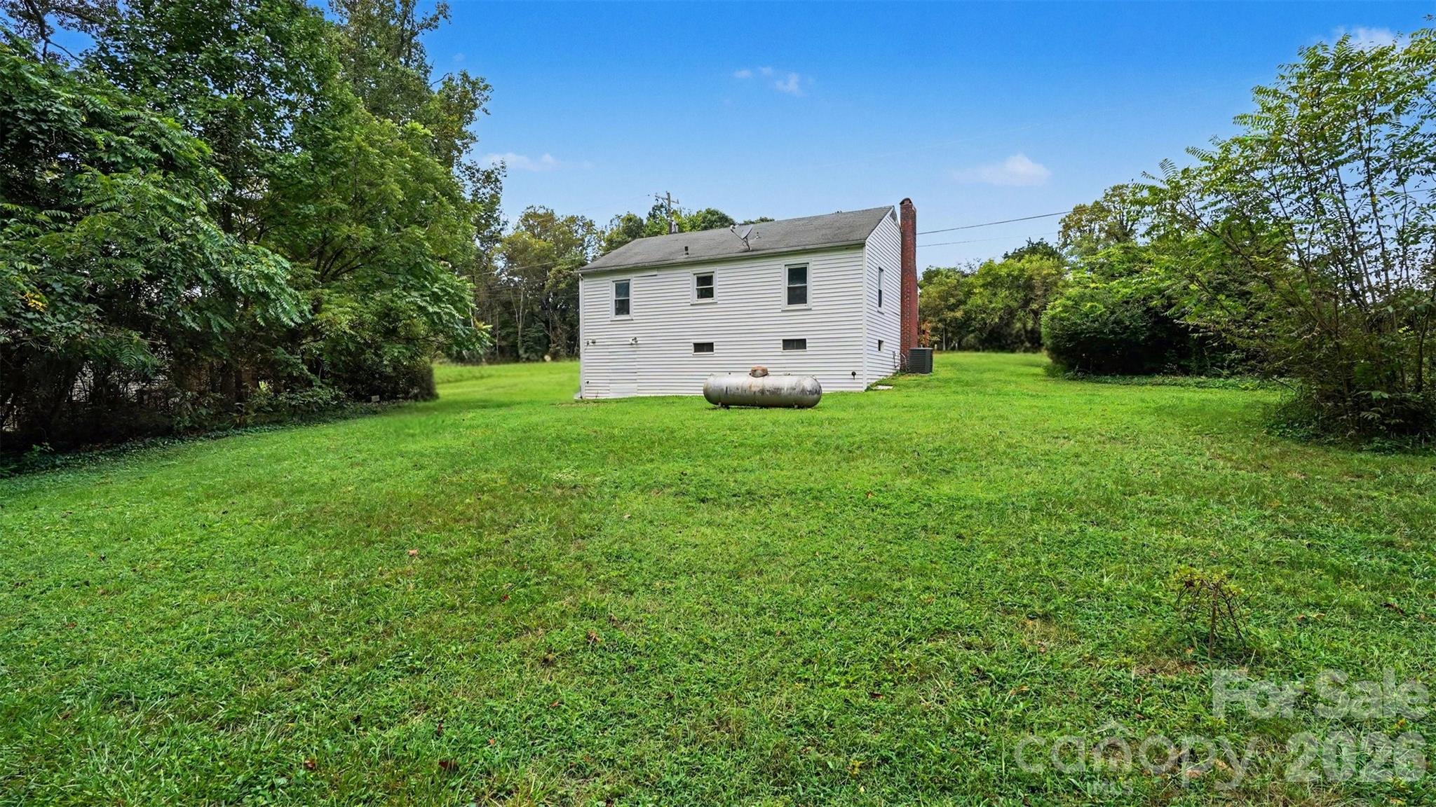 Single Family Residence at 4412 Reidsville Road, Winston Salem, photo 25 of 28