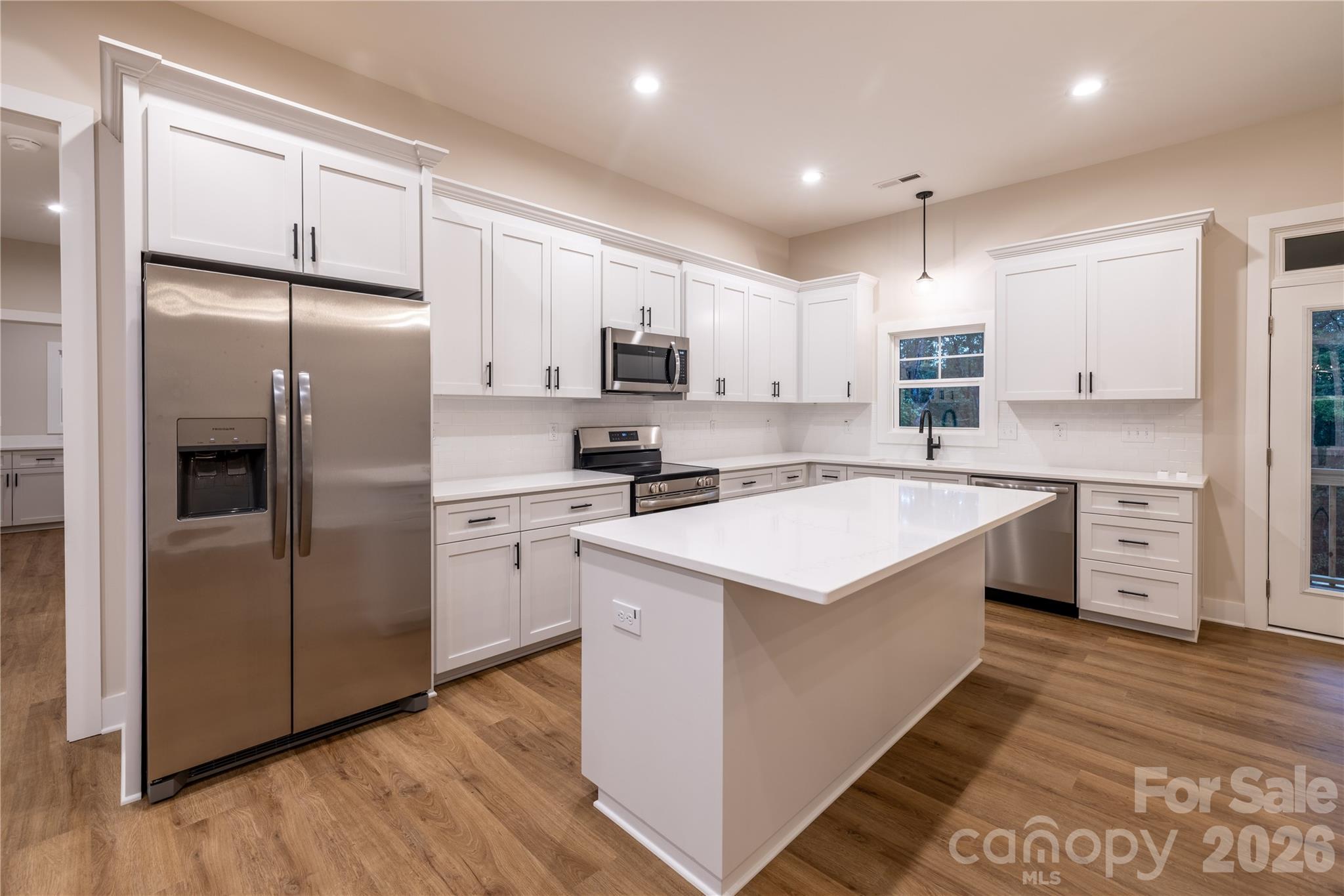 kitchen - 276 Basswood Road, Troy