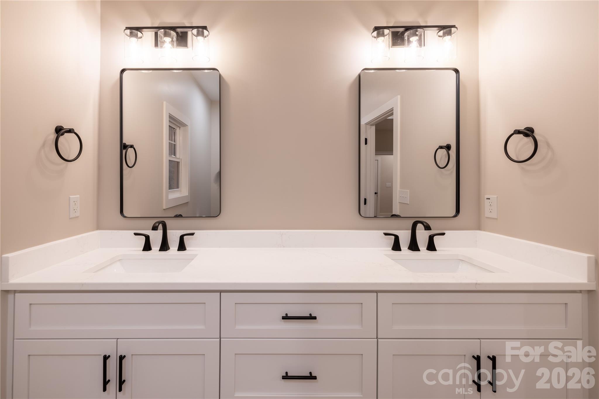 Owner Suite Bathroom - 276 Basswood Road, Troy