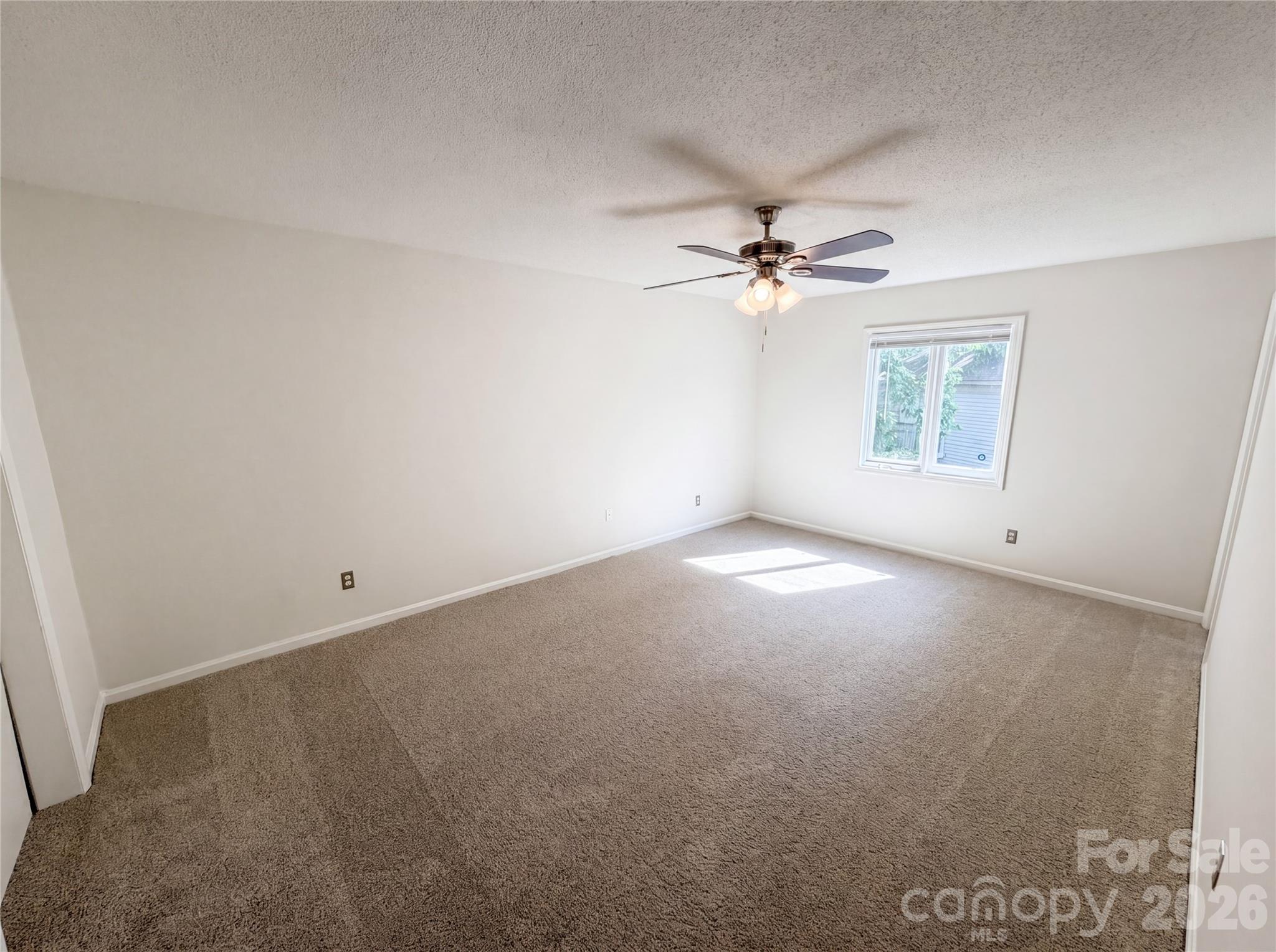 Condominium at 2020 Stoney Point Lane, Charlotte, photo 13 of 17