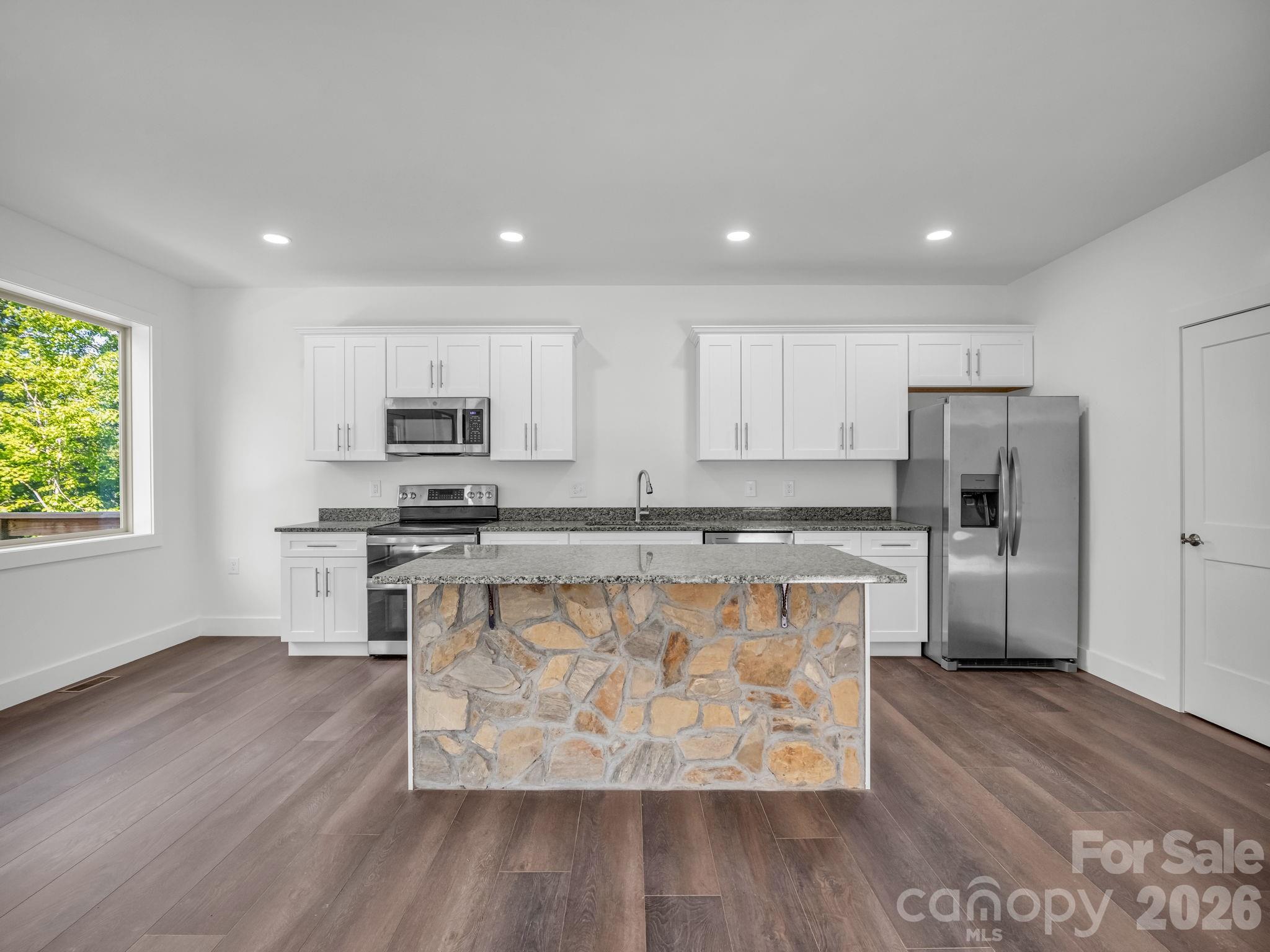 Single Family Residence at 136 Pierpoint Drive, Lake Lure, photo 18 of 44