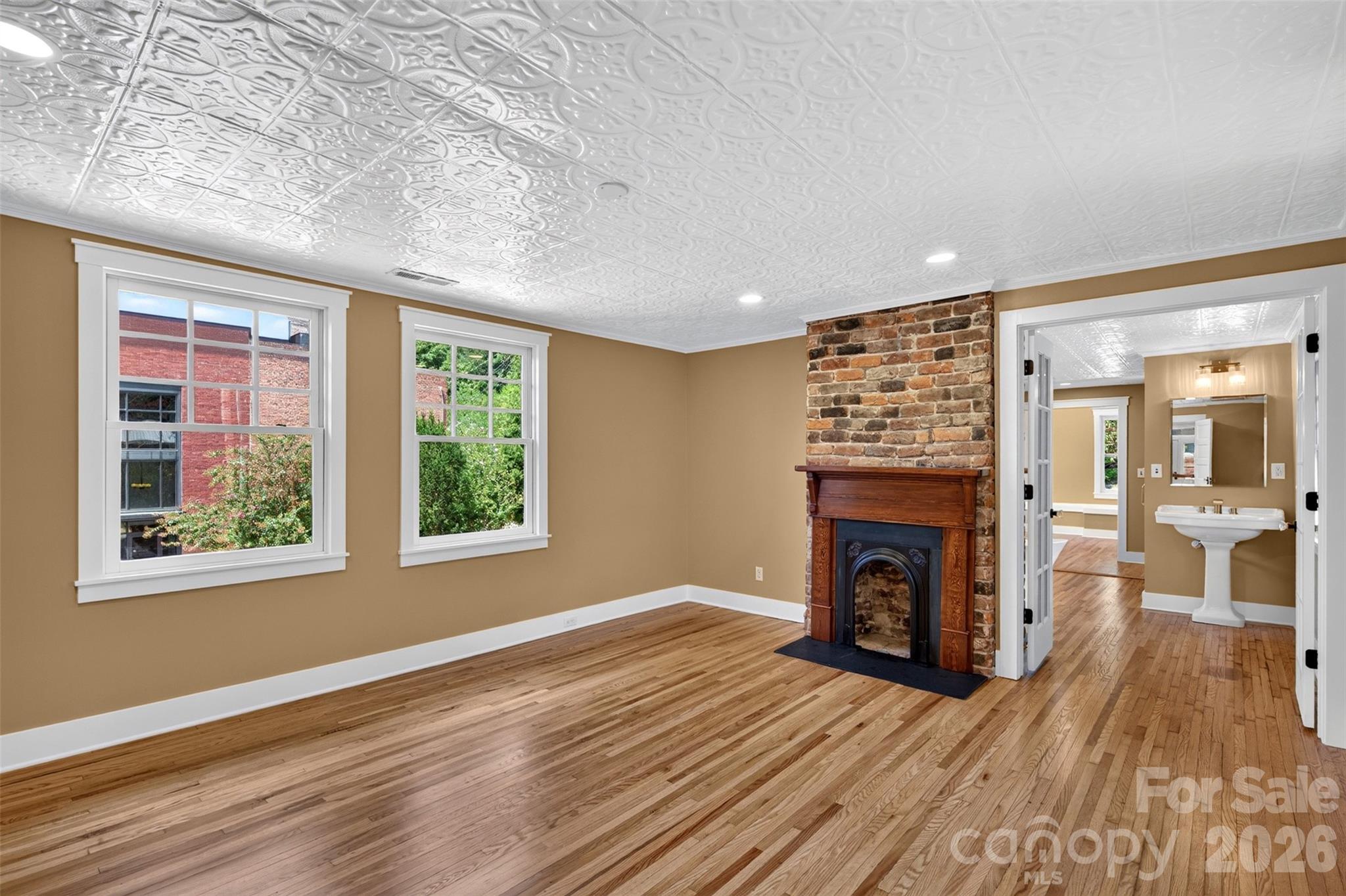 Primary Bedroom - 39 S Main Street, Marshall