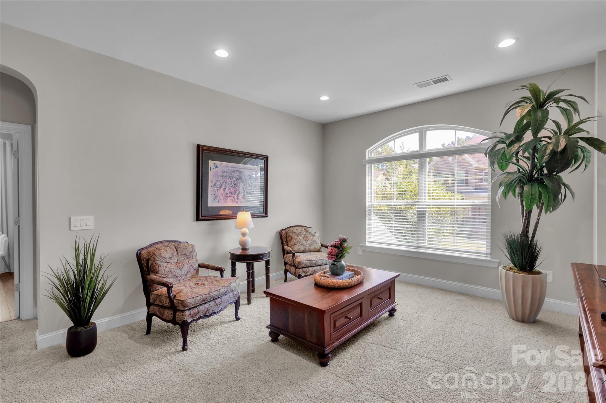 Single Family Residence at 17810 Pawleys Plantation Lane, Charlotte, photo 23 of 48