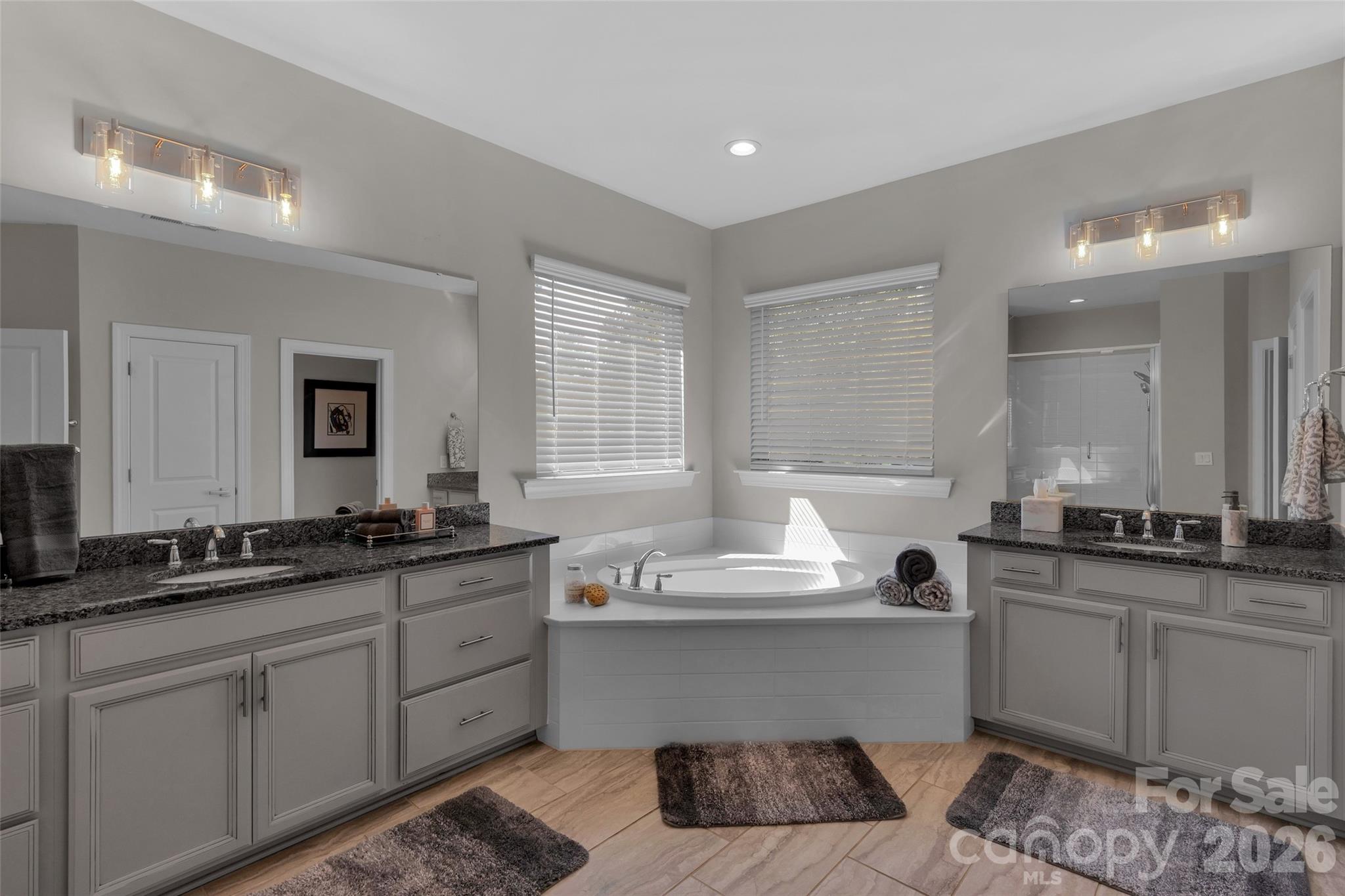 Single Family Residence at 17810 Pawleys Plantation Lane, Charlotte, photo 28 of 48