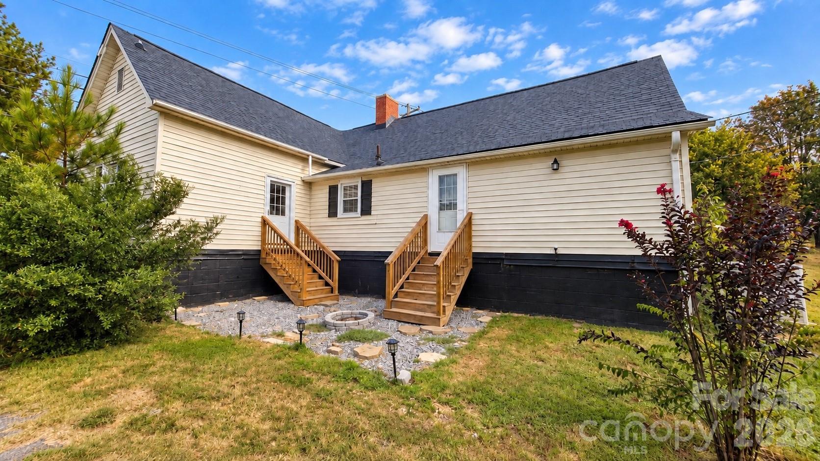 Single Family Residence at 3481 Roberta Road, Concord, photo 18 of 21